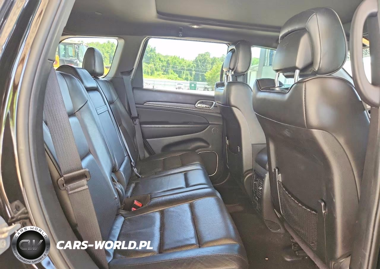 2018 Jeep Grand Cherokee Overland VIN:1C4RJECG9JC212437 - 10