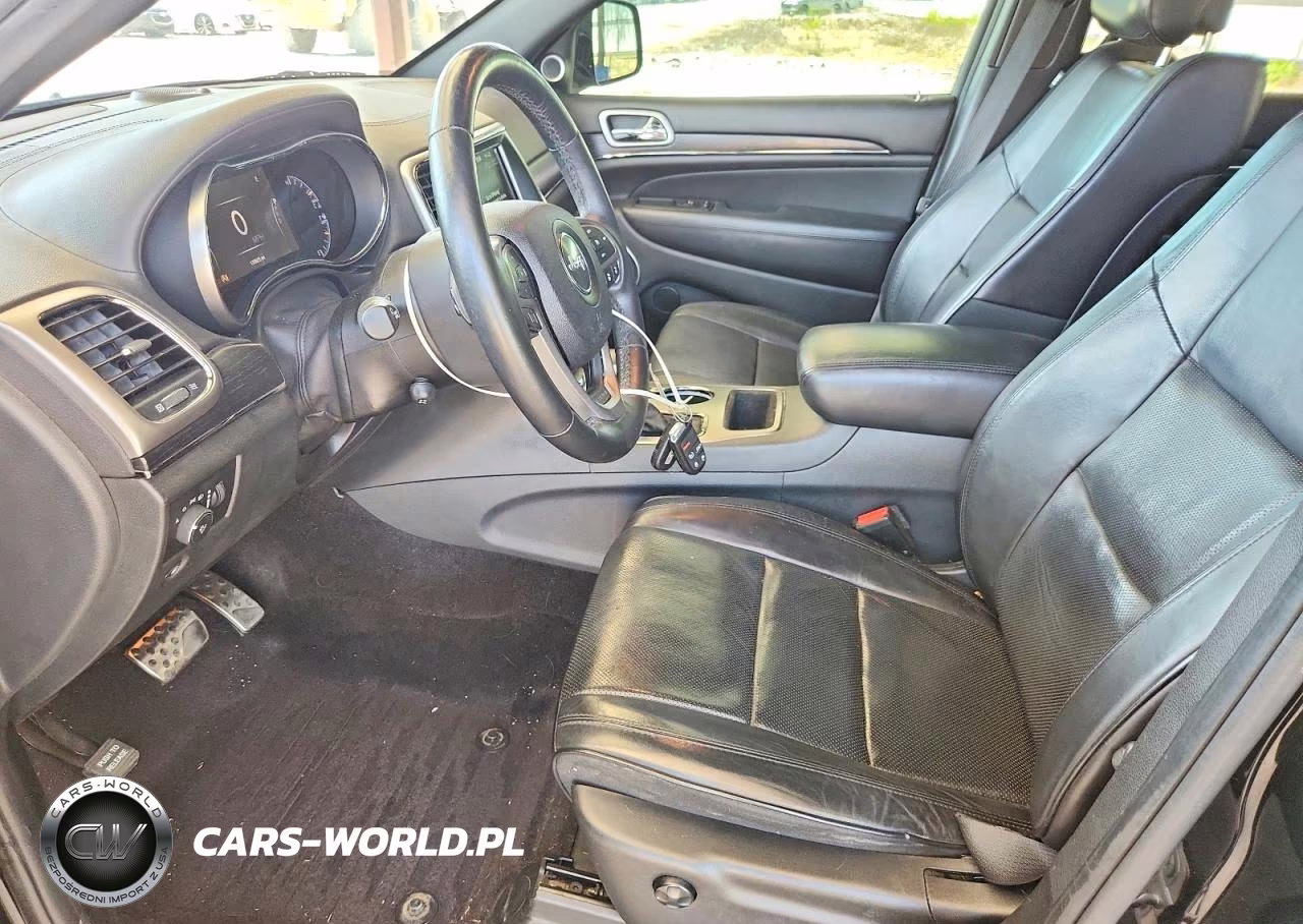 2018 Jeep Grand Cherokee Overland VIN:1C4RJECG9JC212437 - 7