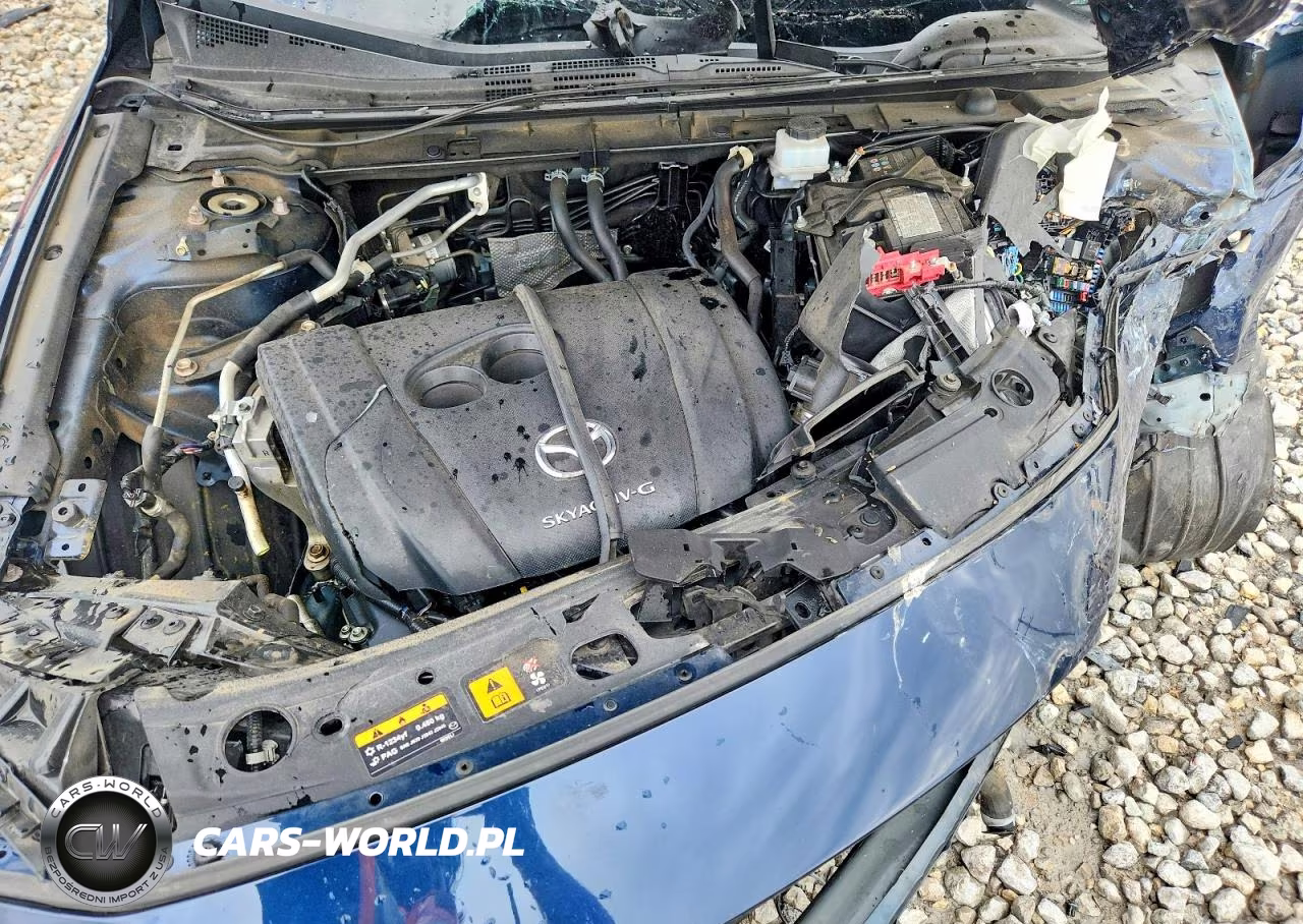 2022 Mazda 3 VIN:3MZBPAA72NM316992 - 11