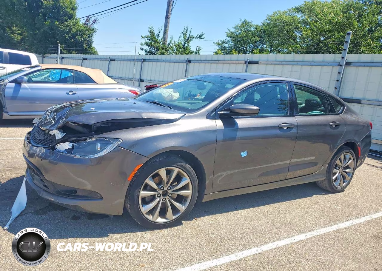 2015 Chrysler 200 S – zdjęcie 1 z 12