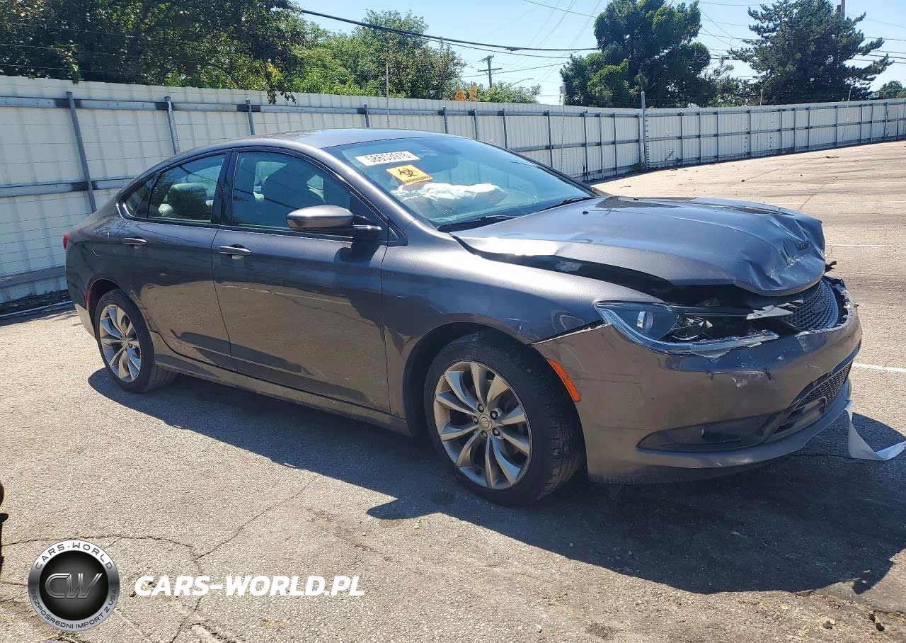 2015 Chrysler 200 S VIN:1C3CCCBB7FN566130 - 4