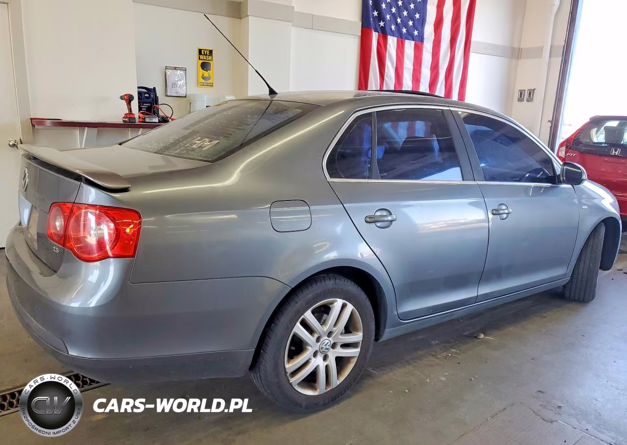 2007 Volkswagen Jetta Wolfsburg VIN:3VWEG71K47M183739 - 3