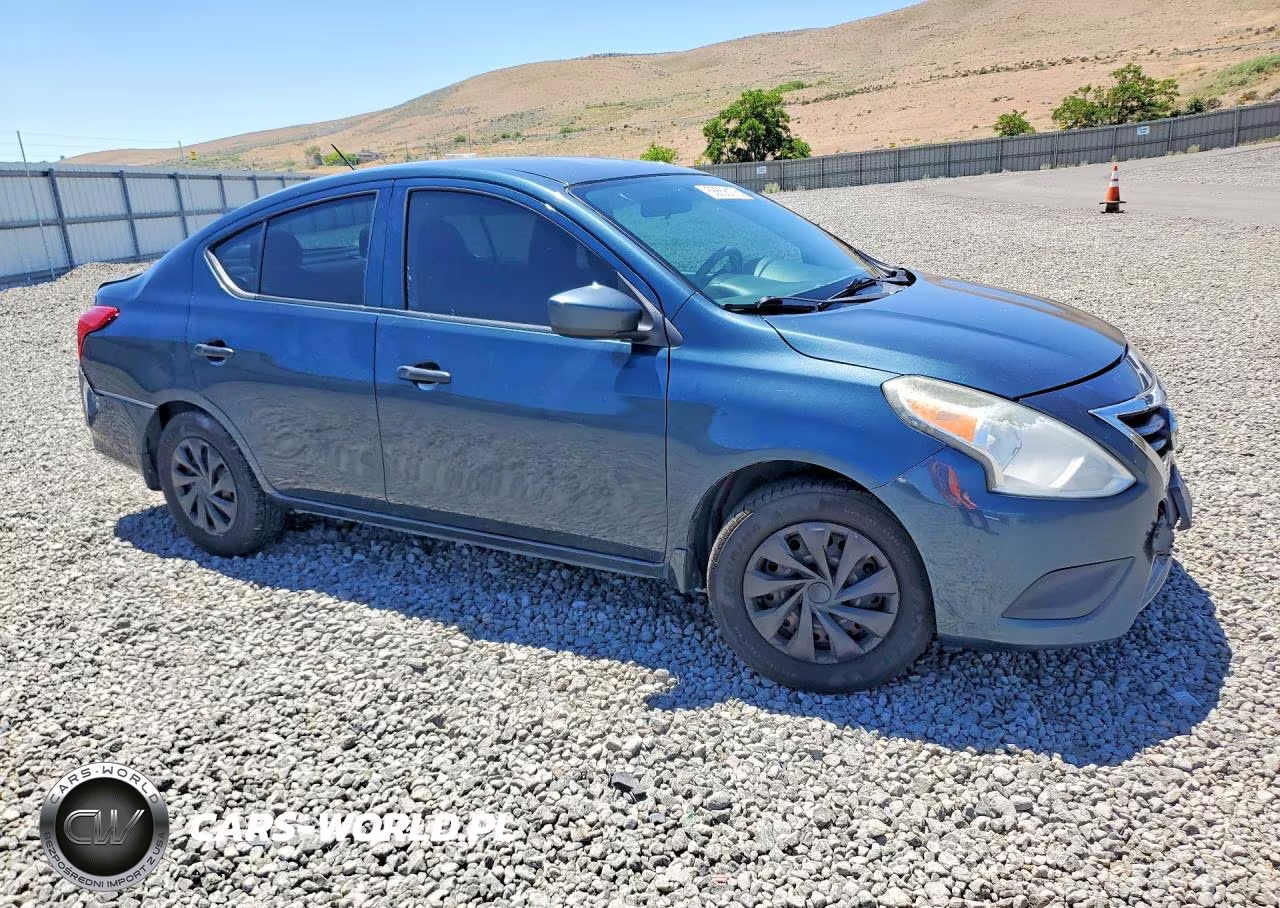 2016 Nissan Versa 1.6 S VIN:3N1CN7AP6GL831926 - 4
