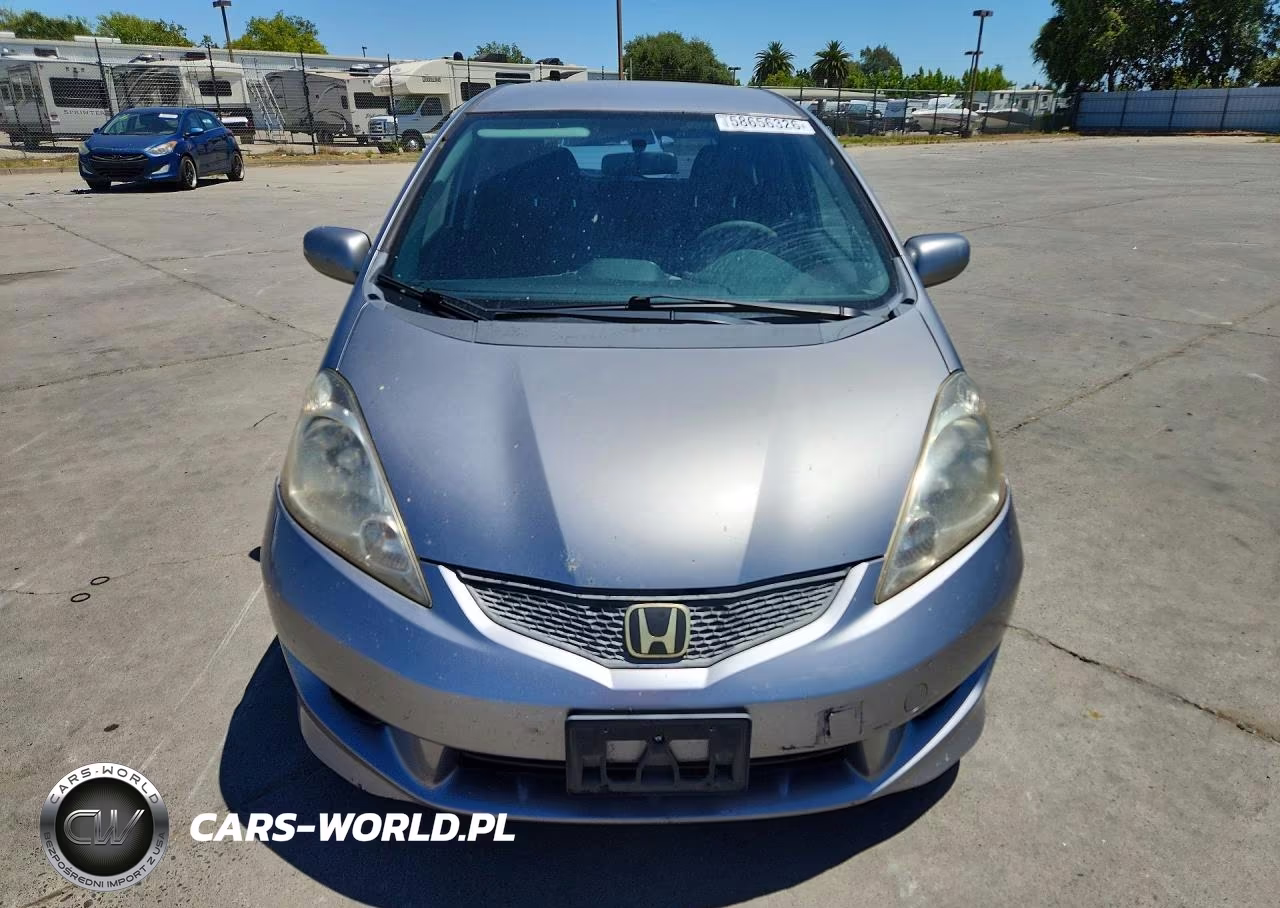 2010 Honda Fit Sport VIN:JHMGE8H4XAS016636 - 5
