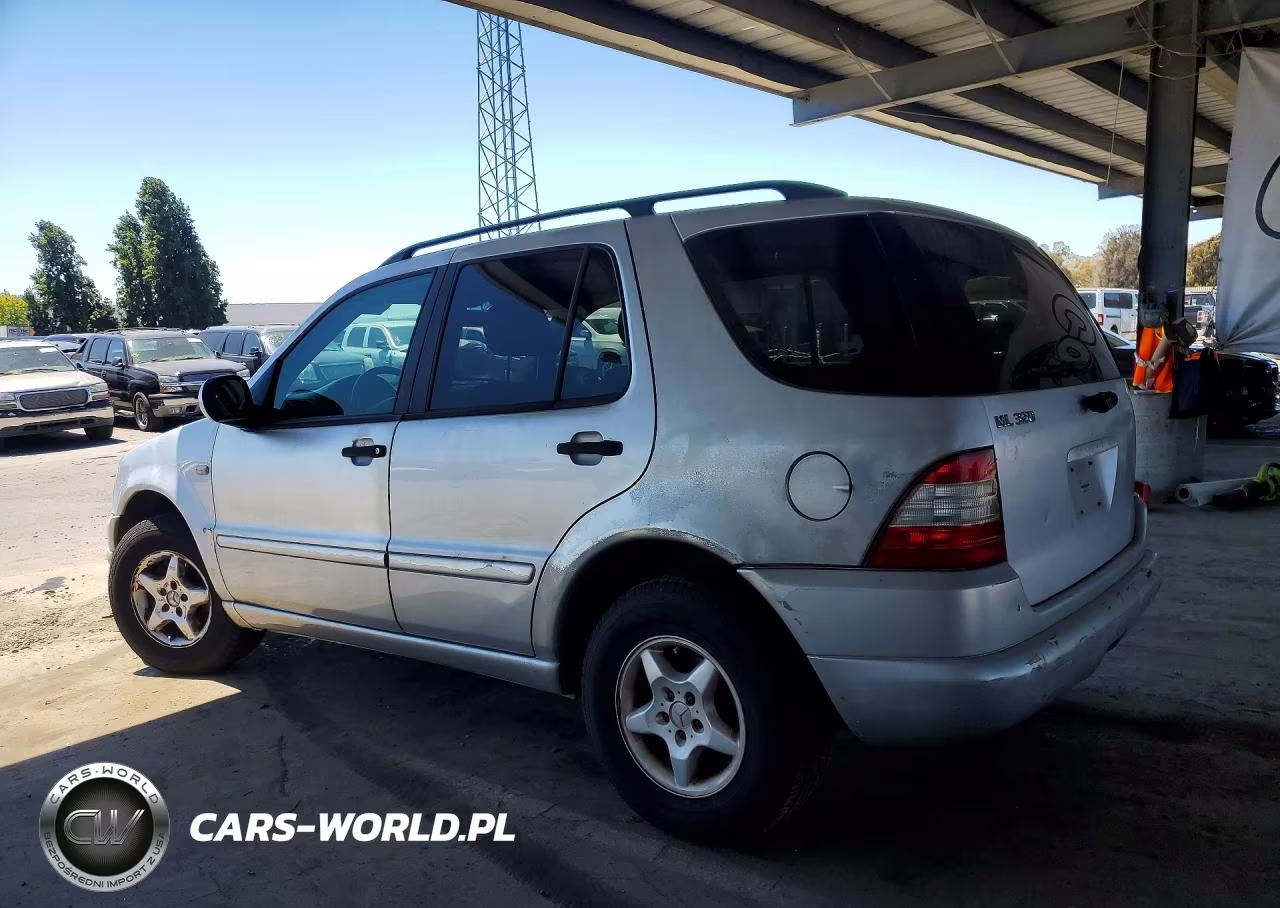 2000 Mercedes-Benz Ml 320 VIN:4JGAB54E1YA147124 - 2