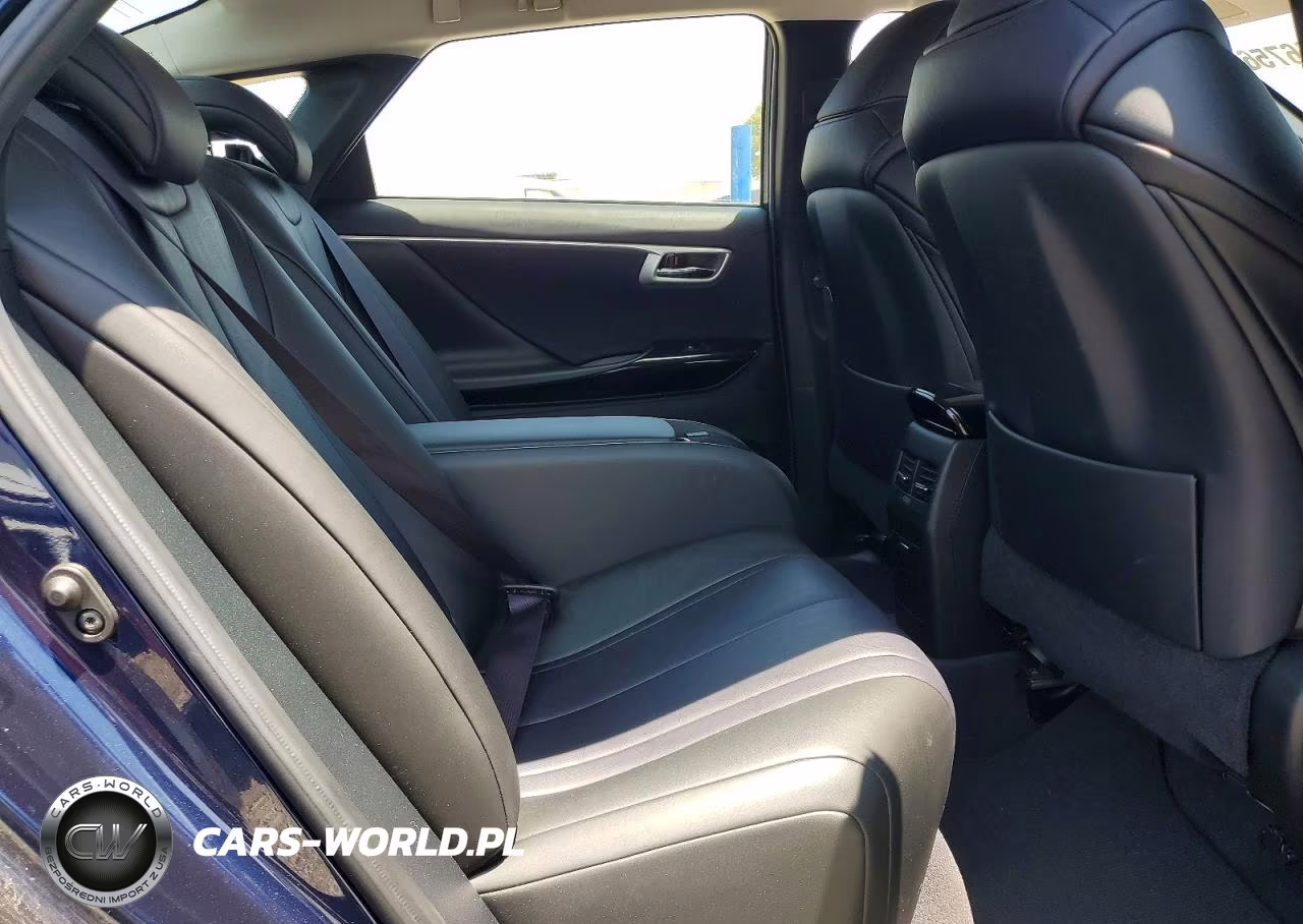 2016 Toyota Corolla Le VIN:JTDBVRBD7GA000354 - 10