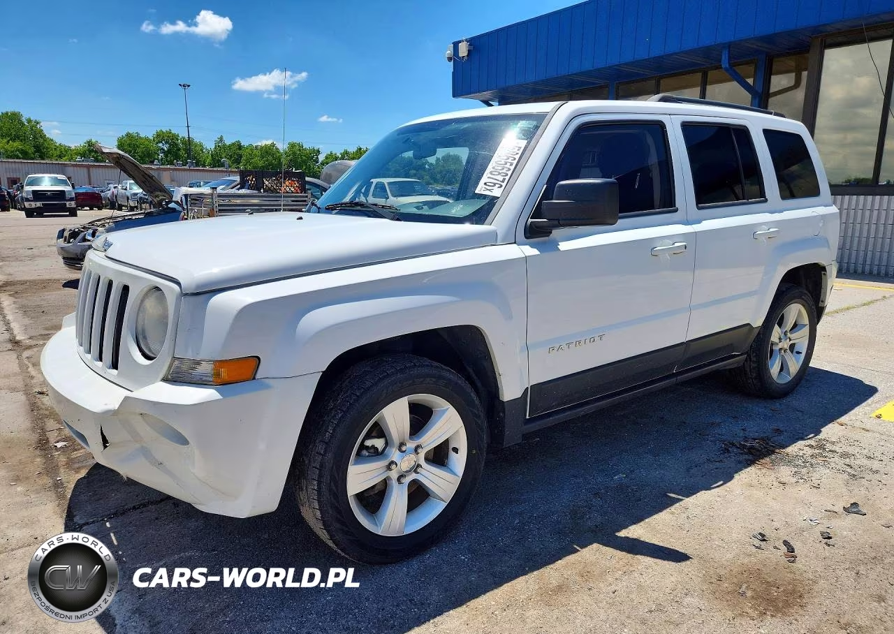 2014 Jeep Patriot Latitude – zdjęcie 1 z 13