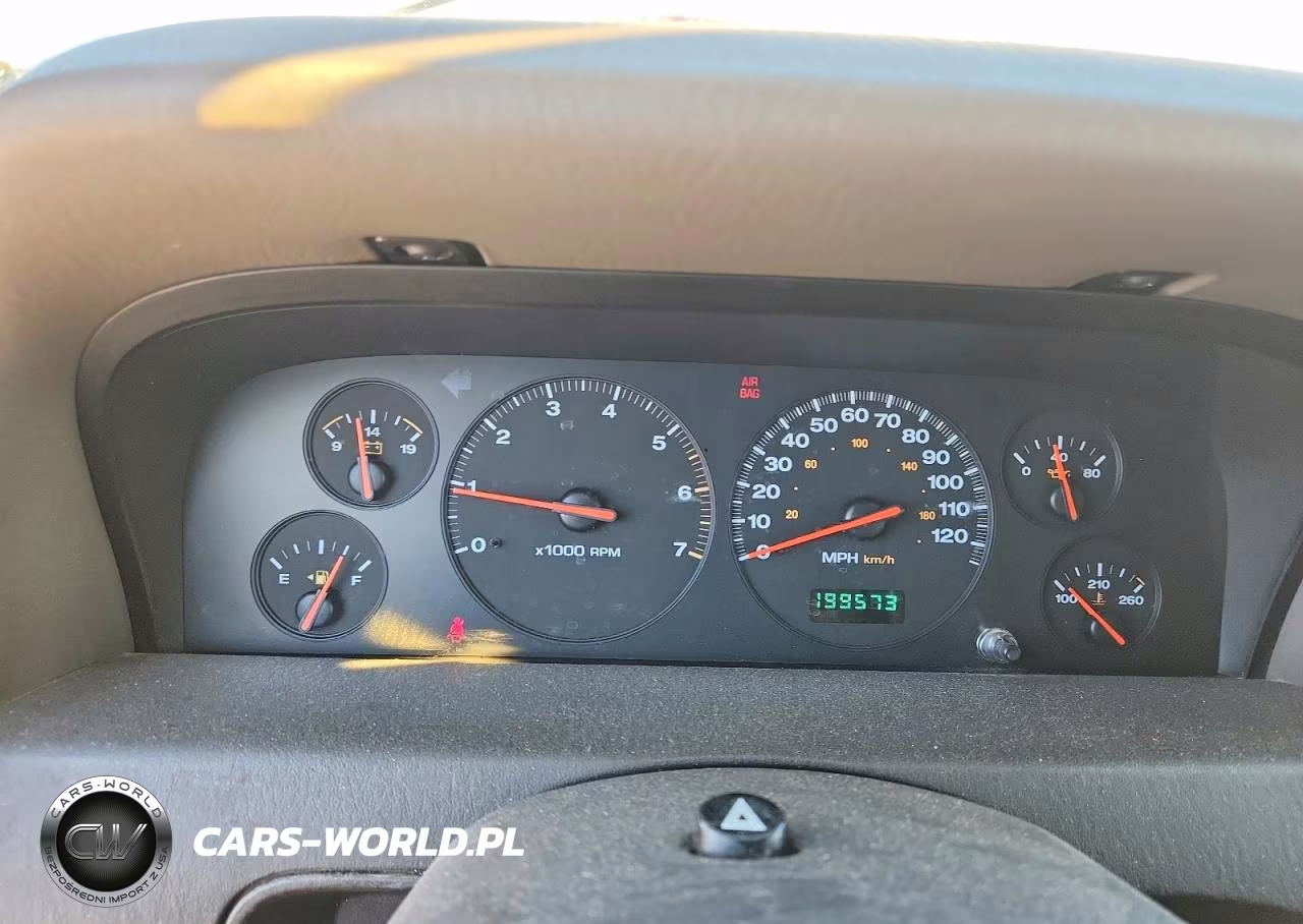 2000 Jeep Grand Cherokee Laredo VIN:1J4GW48NXYC192357 - 9