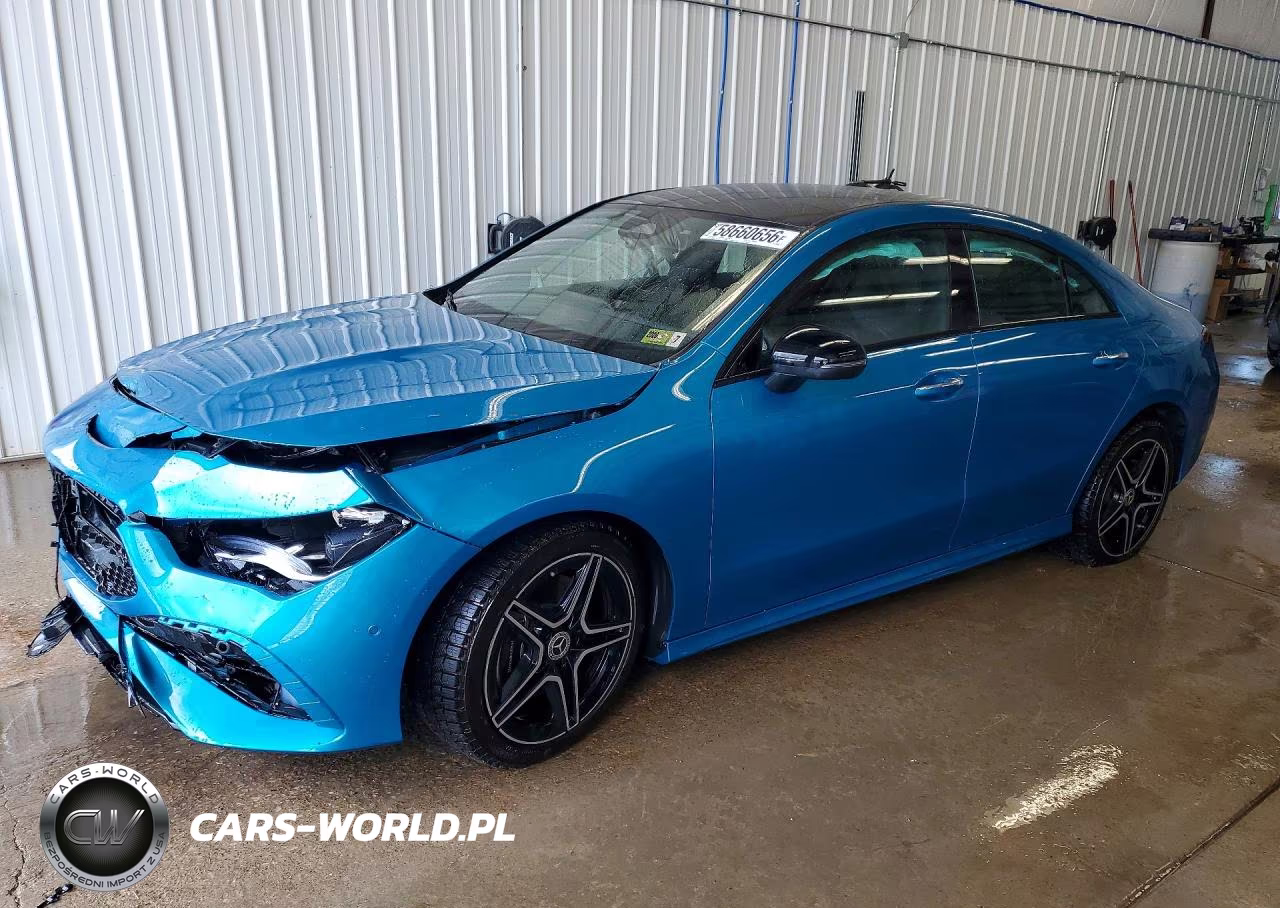 2025 Mercedes-Benz Cla 250 4Matic – zdjęcie 1 z 13