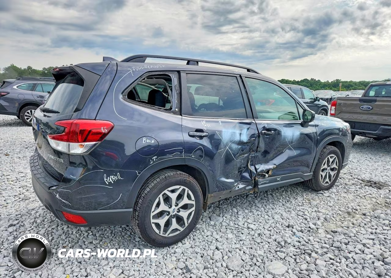 2019 Subaru Forester Premium VIN:JF2SKAEC6KH520088 - 3