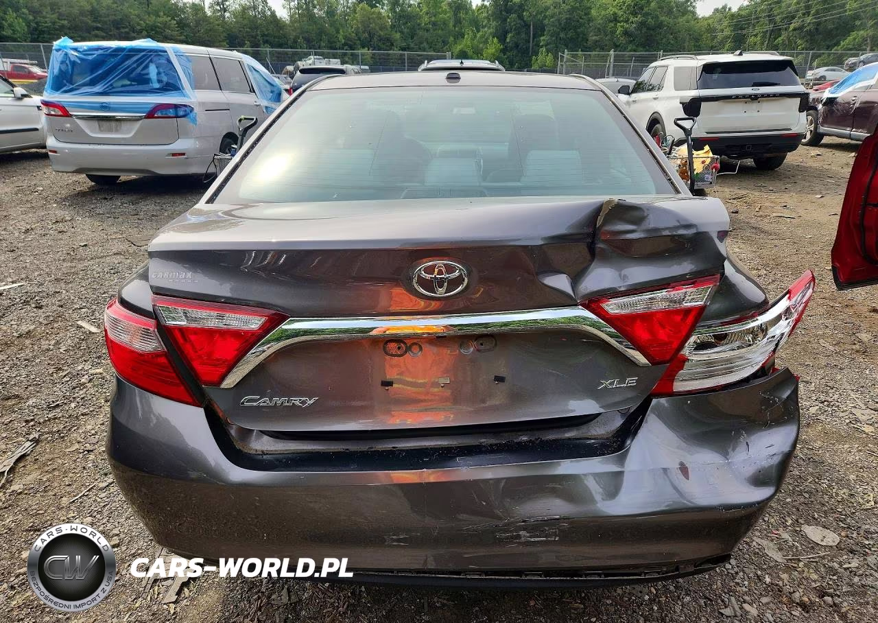 2016 Toyota Camry Xle VIN:4T4BF1FK1GR580451 - 6