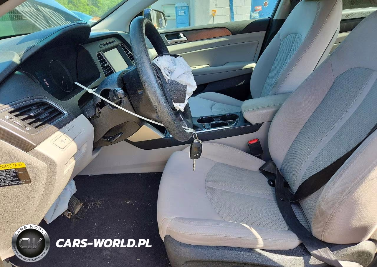 2017 Hyundai Sonata Sport VIN:5NPE34AF9HH450221 - 7