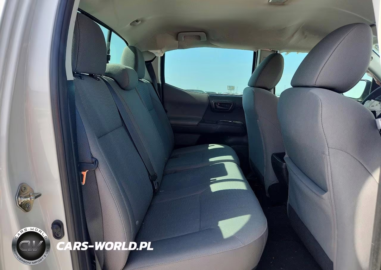 2018 Toyota Tacoma Sr VIN:5TFAX5GN0JX112241 - 10