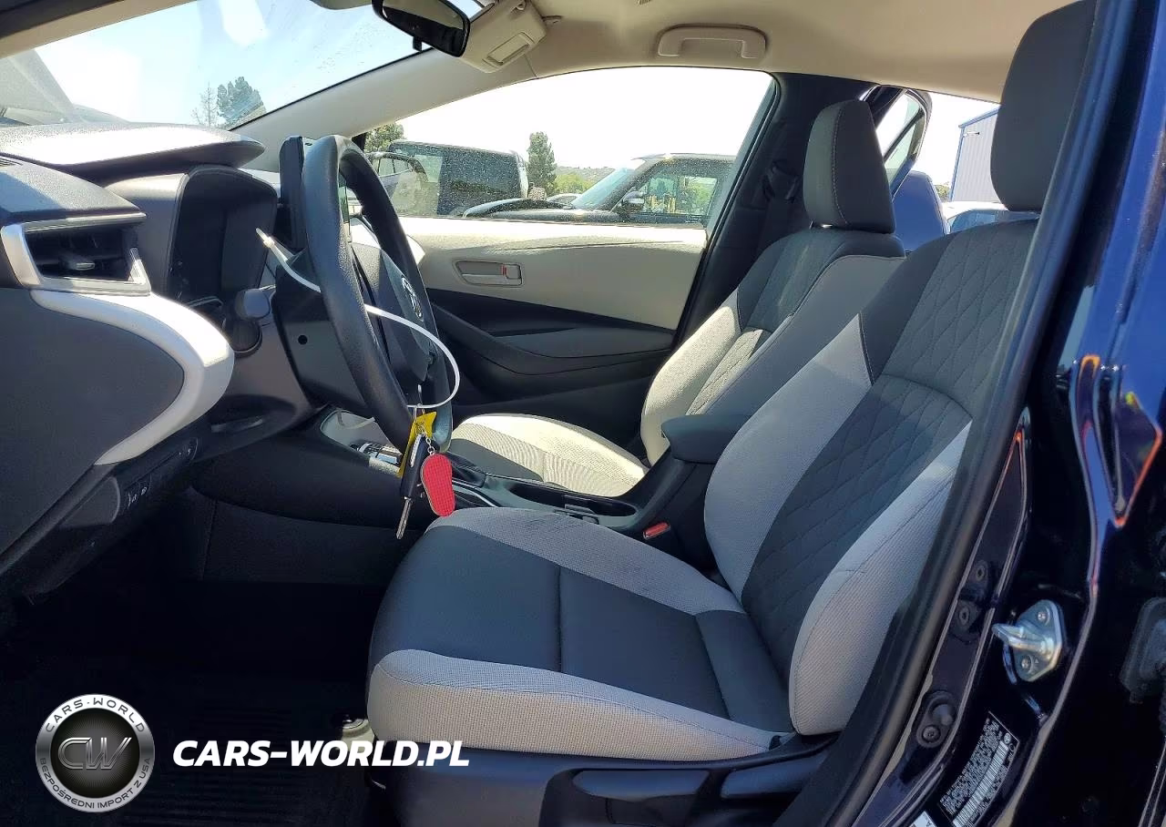 2025 Toyota Corolla Hybrid Le VIN:JTDBCMFE0S3086504 - 7