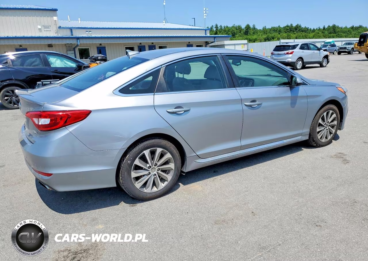 2015 Hyundai Sonata Sport VIN:5NPE34AF6FH090435 - 3