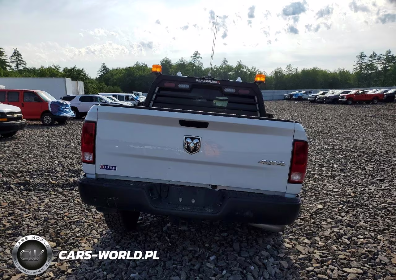 2023 Ram 1500 Classic Tradesman VIN:1C6RR7FG4PS538863 - 6