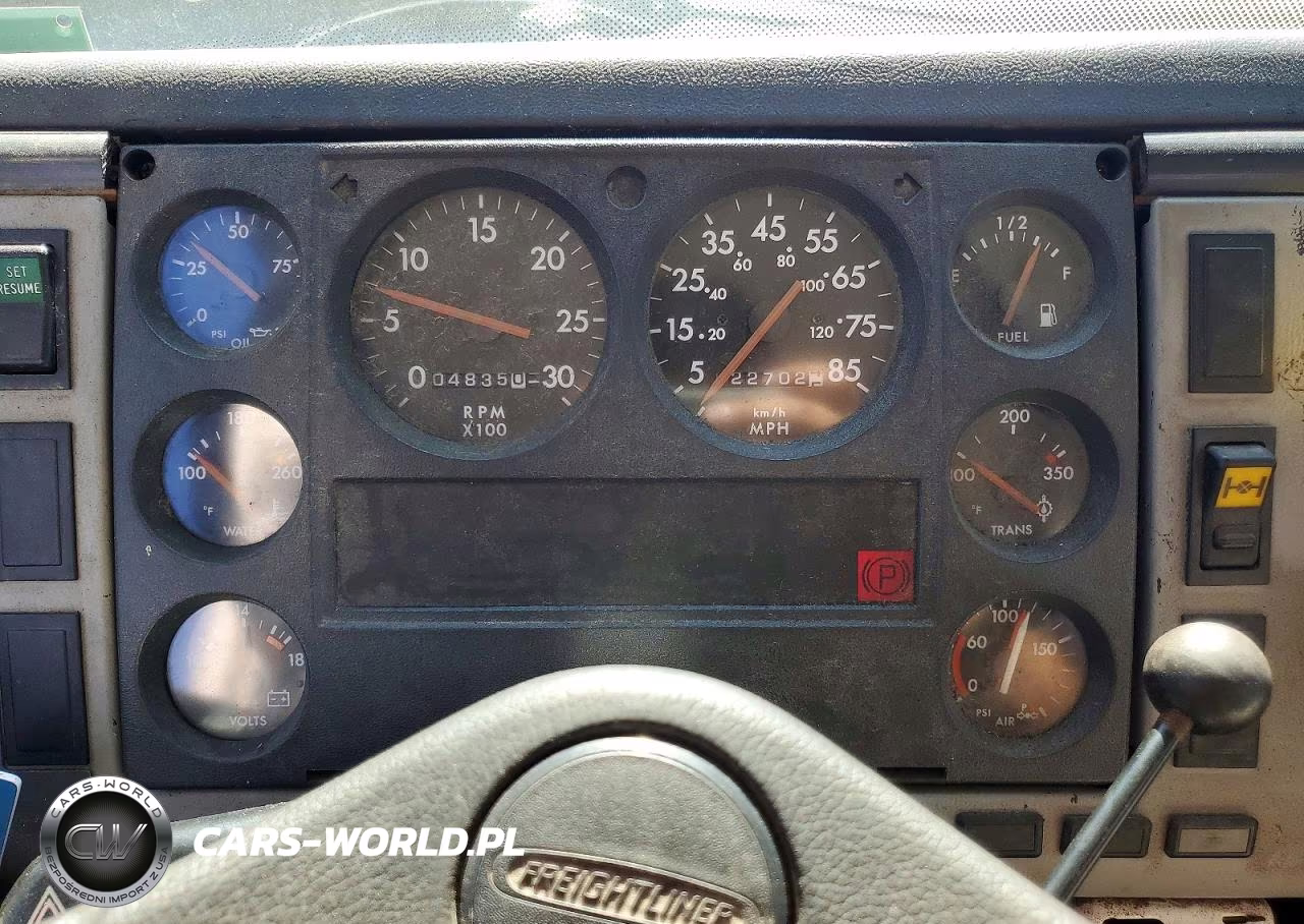 2000 Freightliner Fl70 Flatbed Truck VIN:1FV6HJBA9YHA90381 - 8