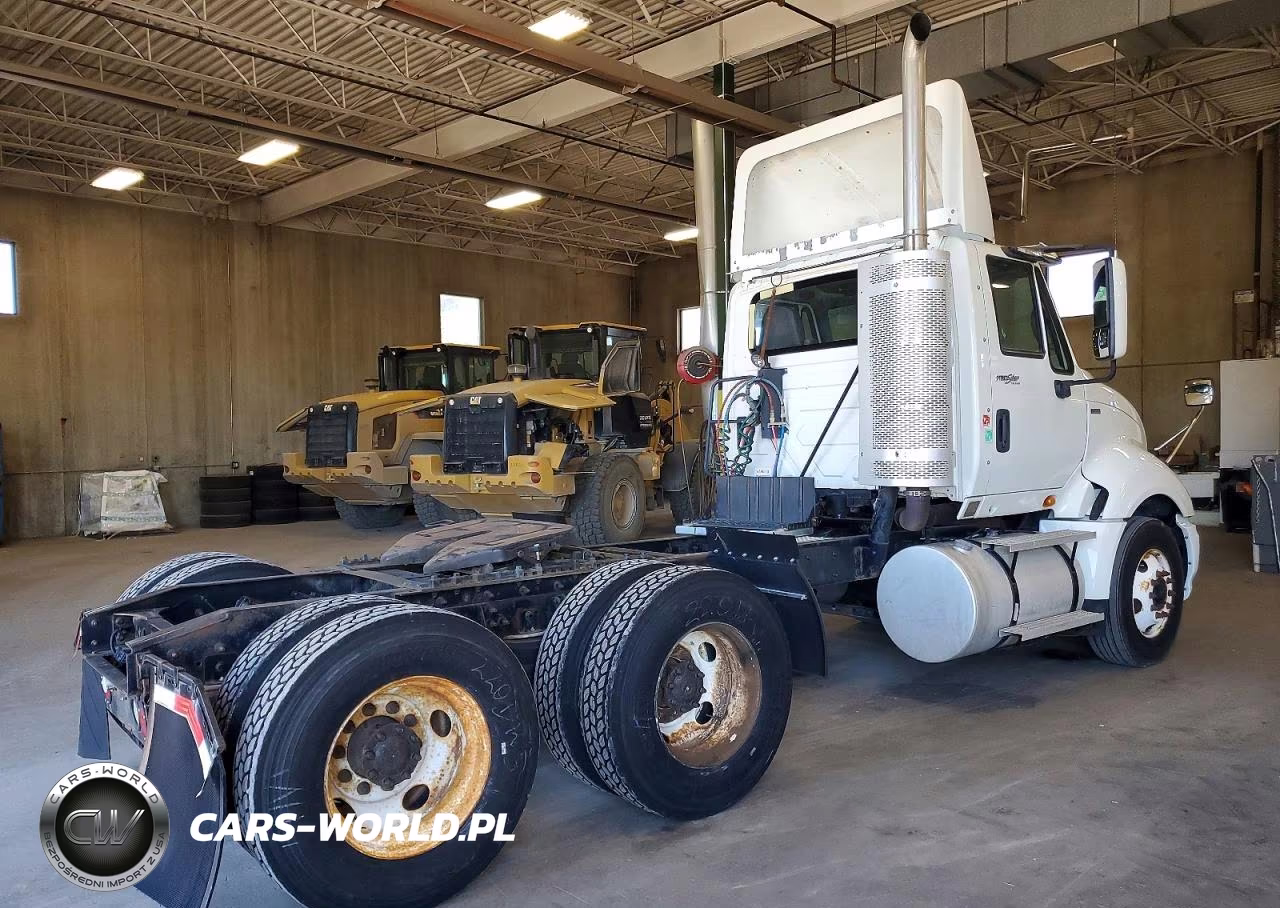 2011 International Prostar Semi Truck VIN:1HSCUSJR5BJ359195 - 4