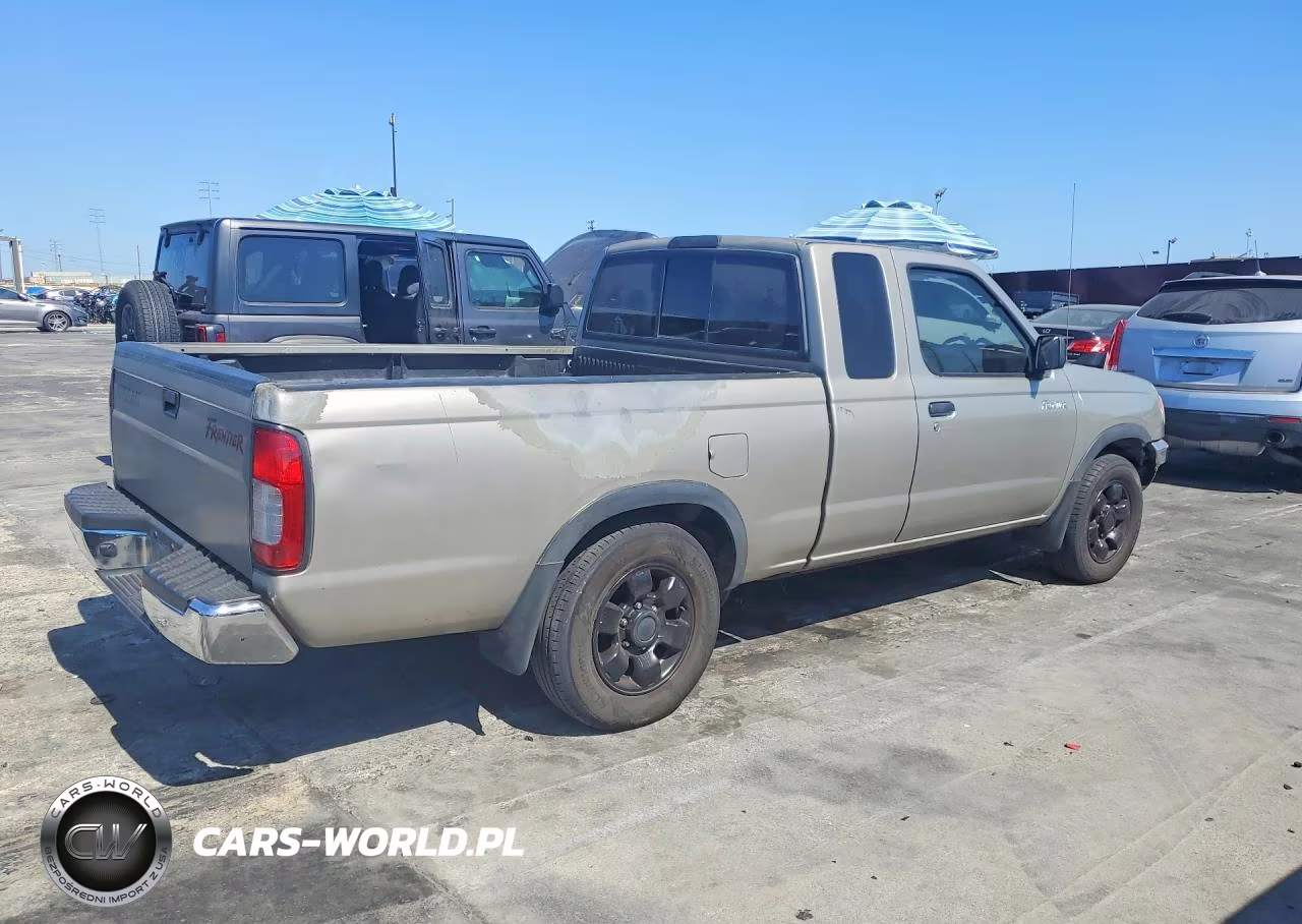 2000 Nissan Frontier King Cab Xe VIN:1N6DD26S7YC320269 - 3