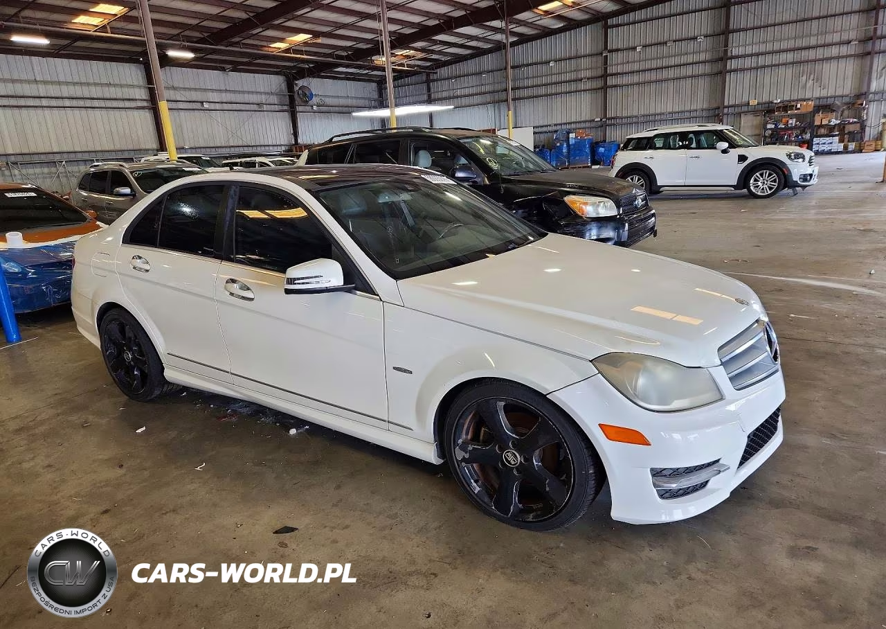 2012 Mercedes-Benz C 250 VIN:WDDGF4HB4CR218622 - 4