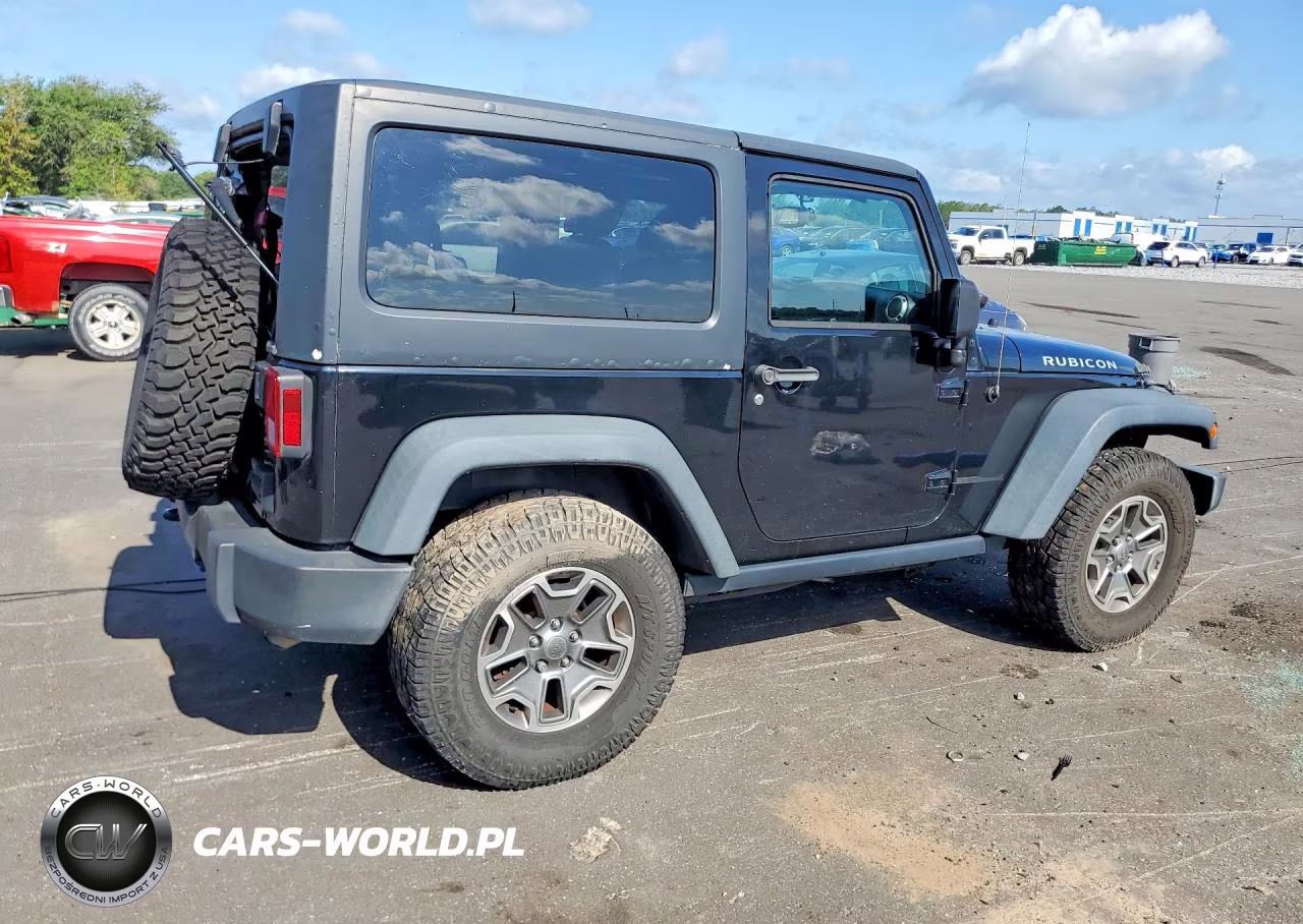 2013 Jeep Wrangler Rubicon VIN:1C4BJWCG3DL591754 - 3
