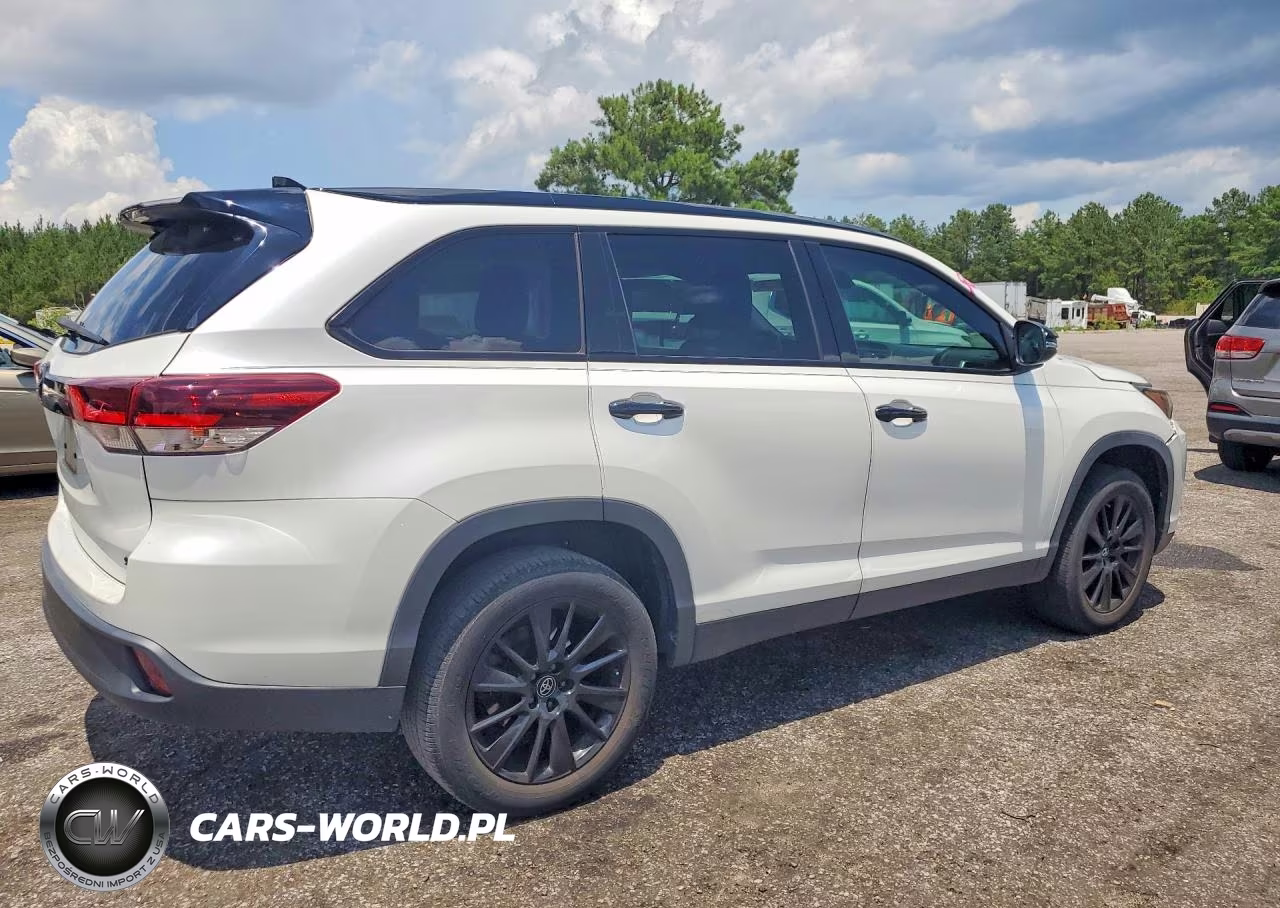 2019 Toyota Highlander Se VIN:5TDKZRFH6KS314381 - 3