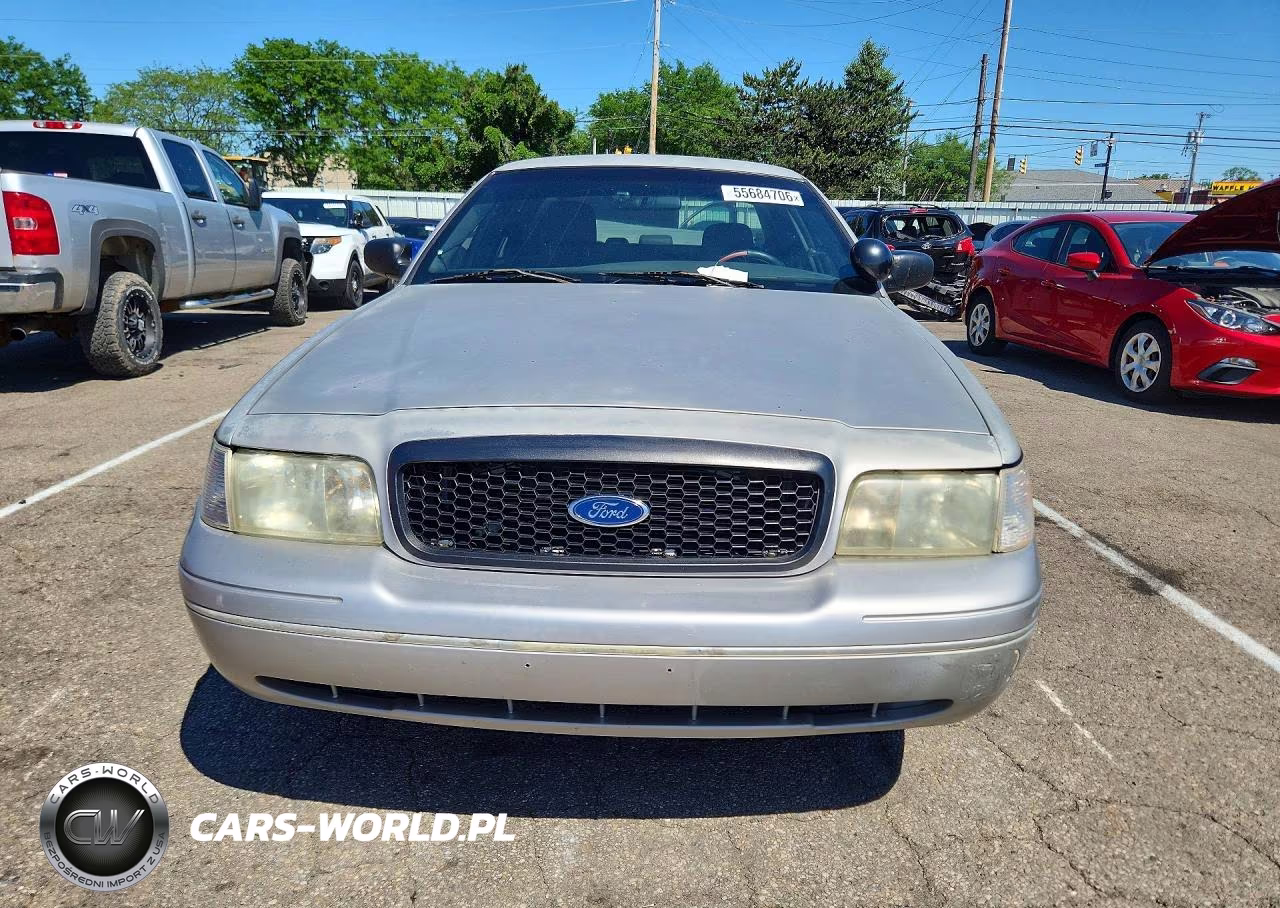 2005 Ford Crown Victoria Police Interceptor VIN:2FAHP71W25X135098 - 9
