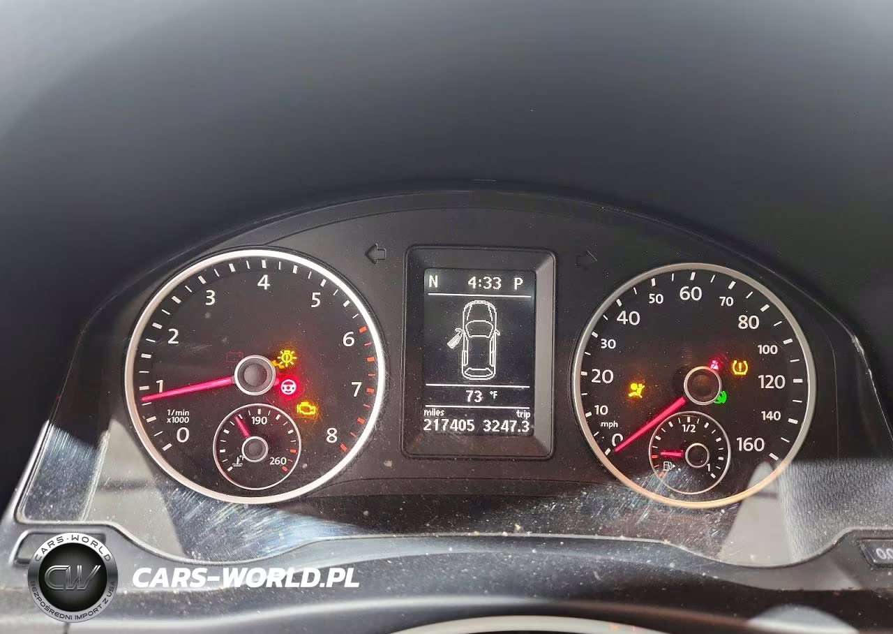 2012 Volkswagen Tiguan S VIN:WVGAV7AX3CW005832 - 9