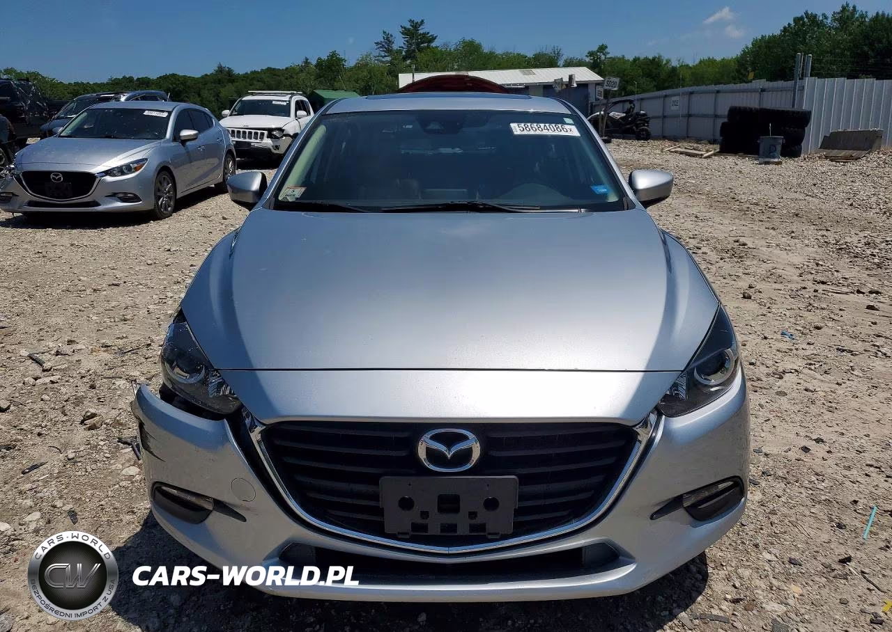 2018 Mazda 3 Touring VIN:3MZBN1L39JM231318 - 5