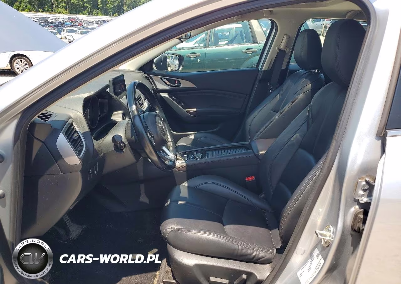 2018 Mazda 3 Touring VIN:3MZBN1L39JM231318 - 7