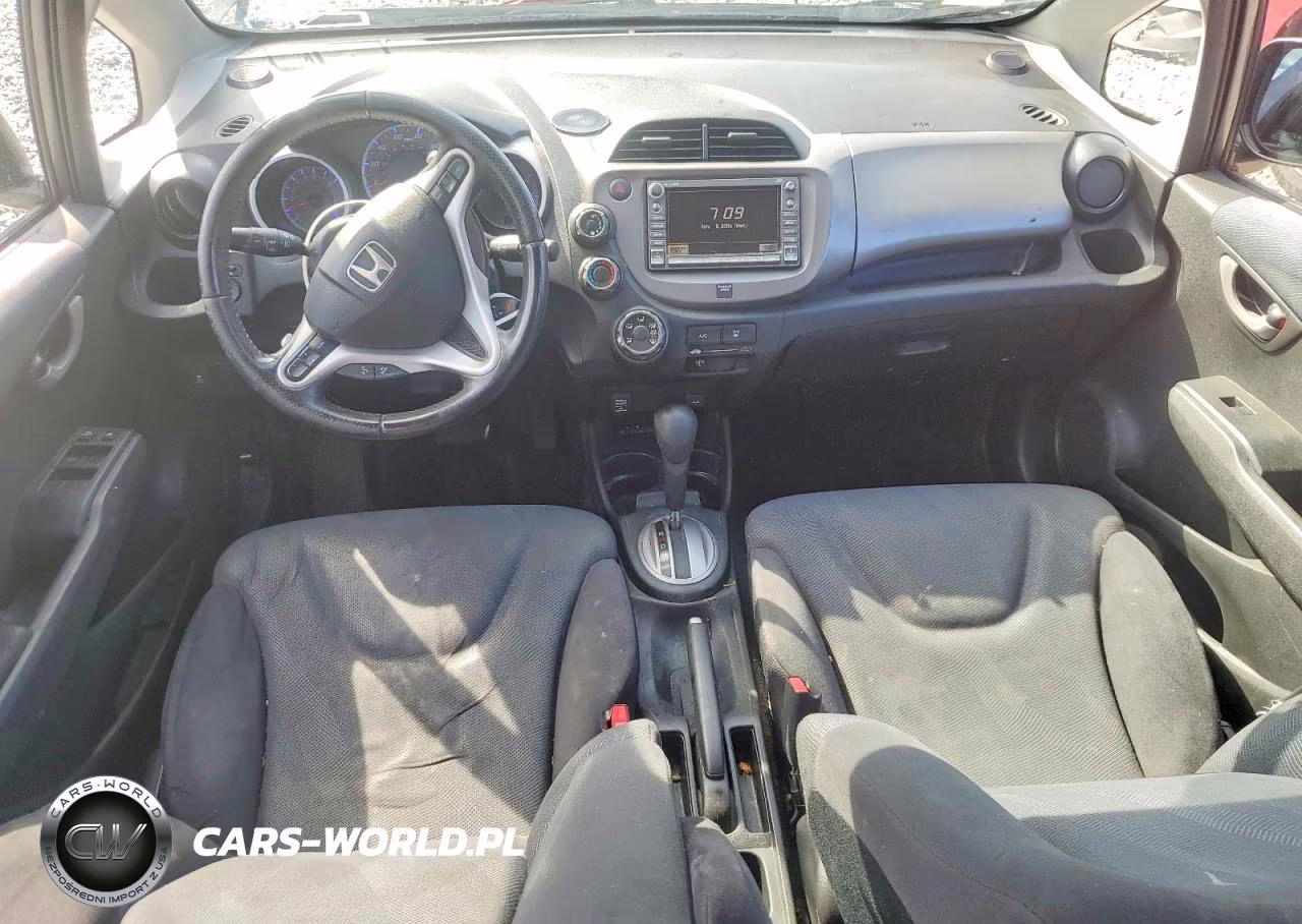 2011 Honda Fit Sport VIN:JHMGE8H62BC027238 - 8