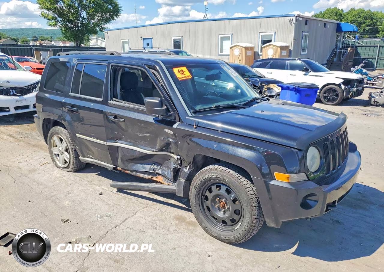 2010 Jeep Patriot Sport VIN:1J4NF1GB5AD623605 - 4