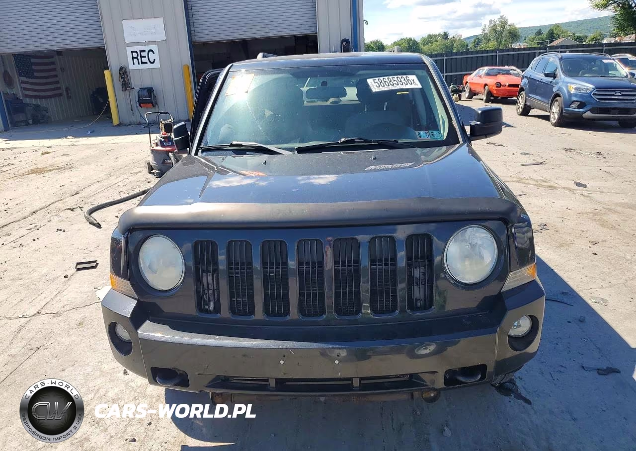 2010 Jeep Patriot Sport VIN:1J4NF1GB5AD623605 - 5