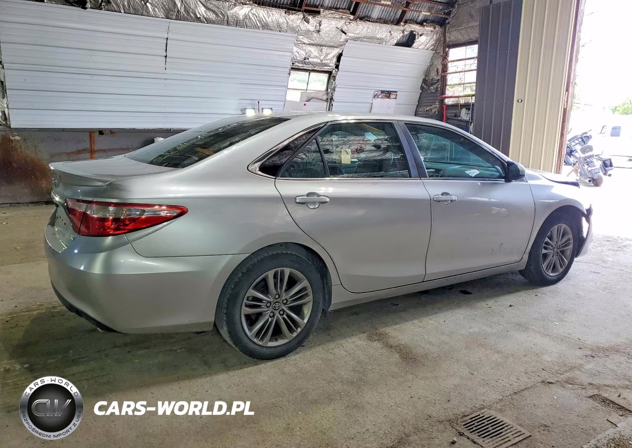 2017 Toyota Camry Se VIN:4T1BF1FK0HU420492 - 3