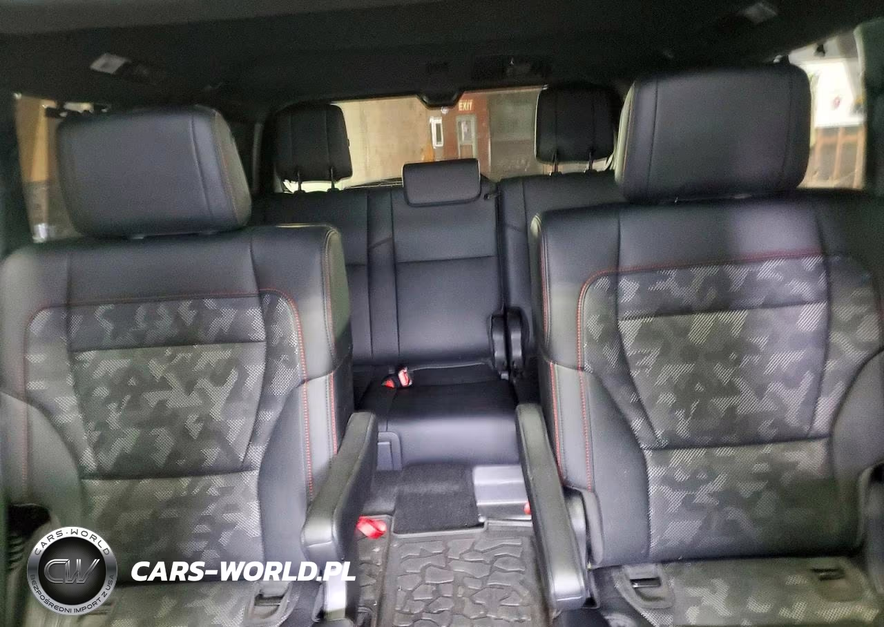 2024 Toyota Sequoia Trd Pro VIN:7SVAAABA7RX046755 - 10