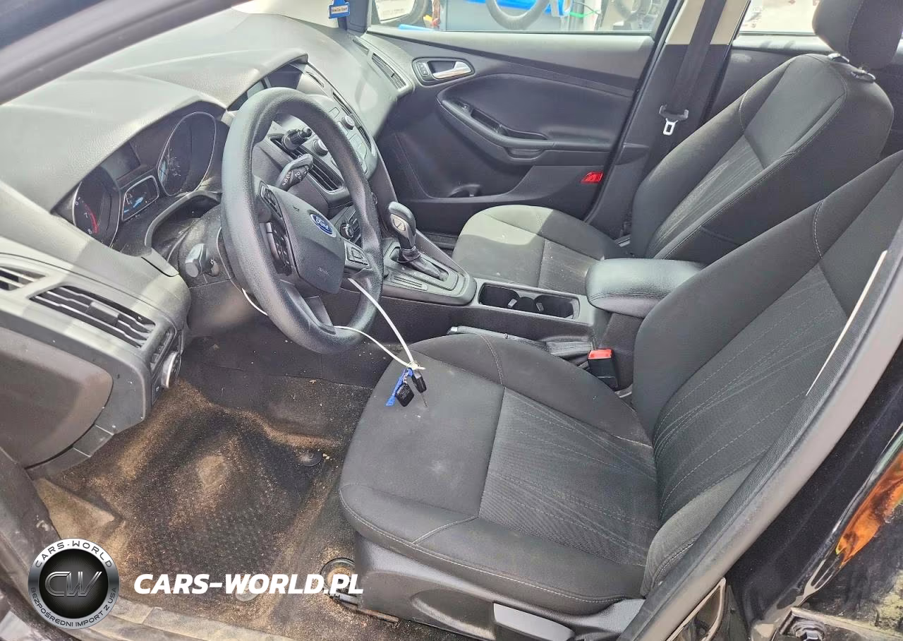 2018 Ford Focus Se VIN:1FADP3K2XJL218093 - 7