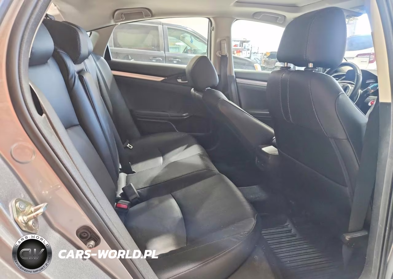 2016 Honda Civic Touring VIN:19XFC1F98GE018356 - 10