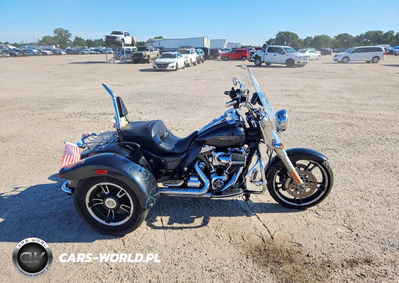 2016 Harley-Davidson Flrt Free Wheeler – zdjęcie 1 z 9