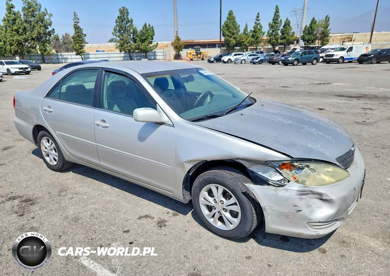 2004 Toyota Camry Le V6 VIN:4T1BF32K14U573927 - 4