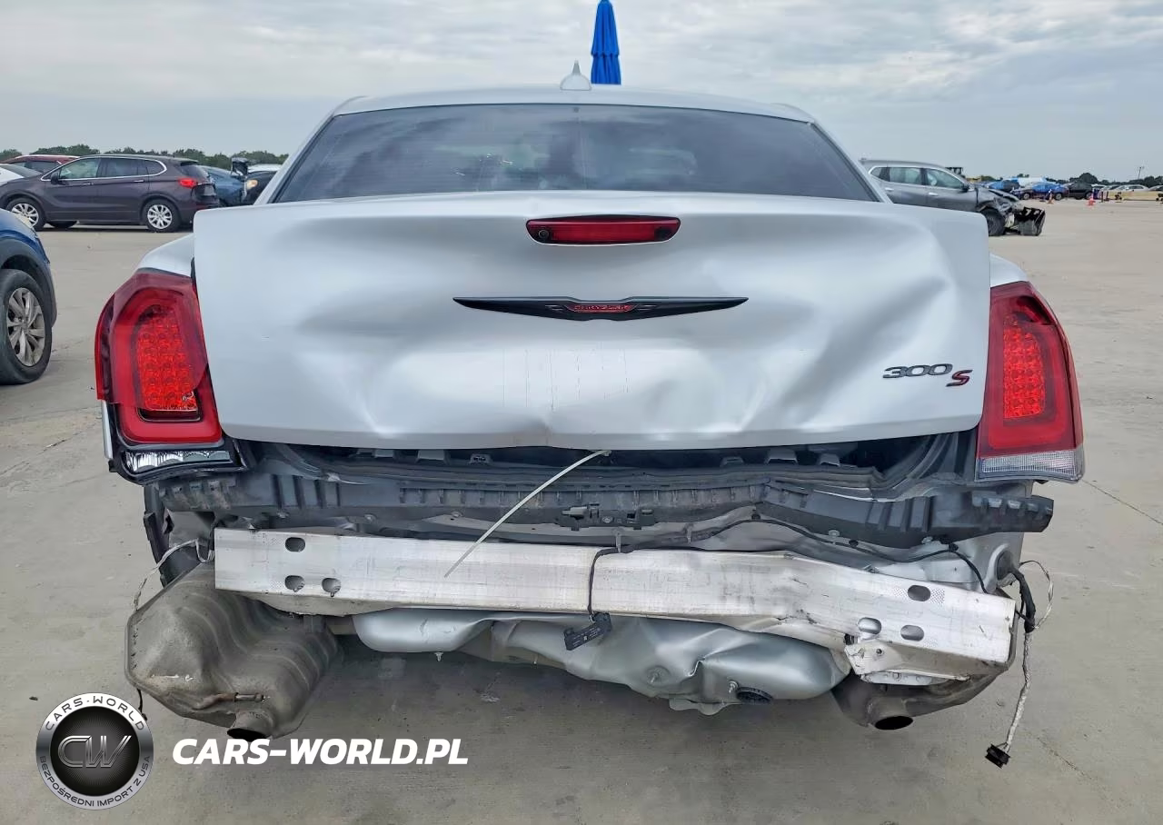 2023 Chrysler 300 S VIN:2C3CCABG3PH569603 - 6