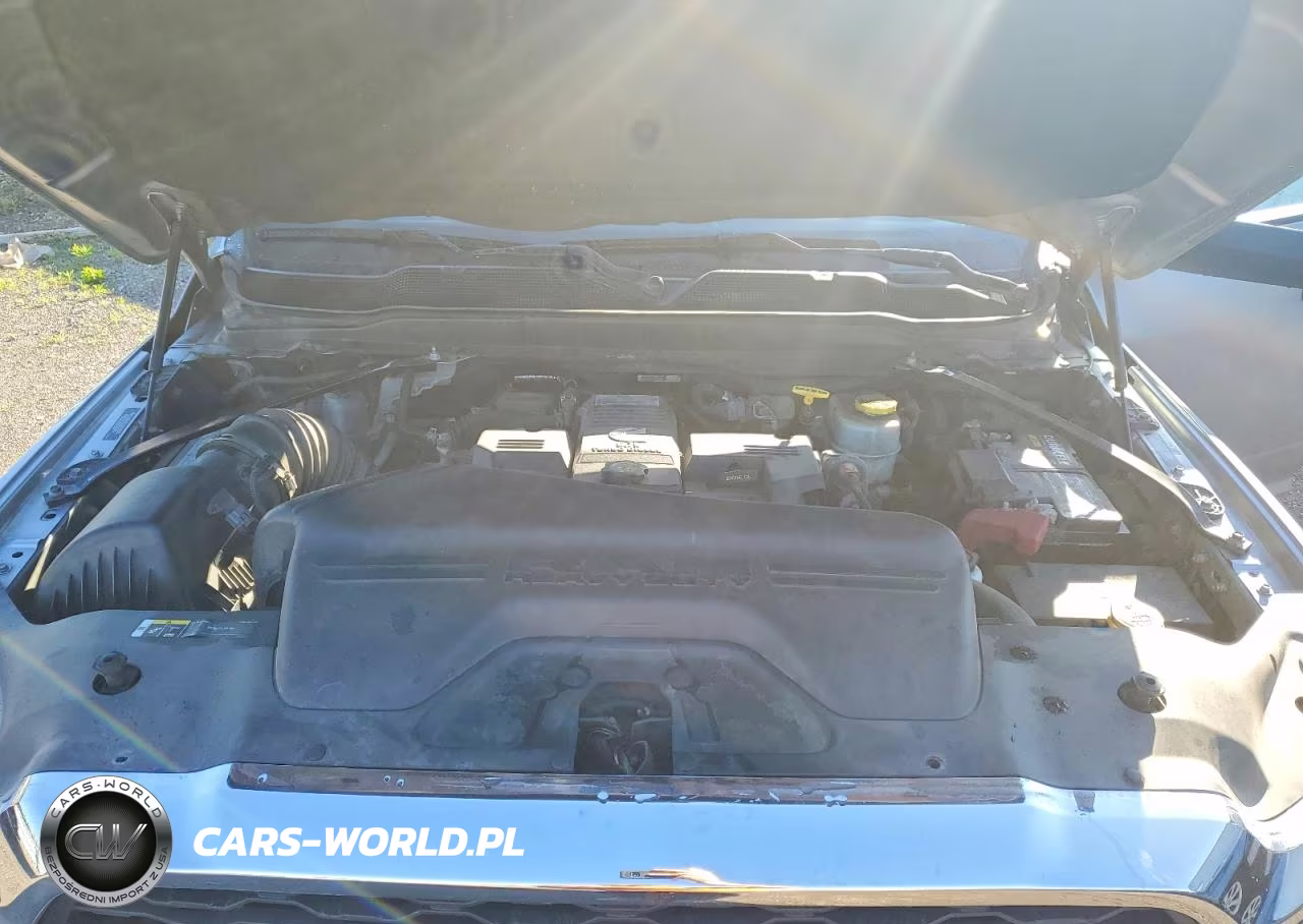 2021 Ram 3500 VIN:3C7WRSCLXMG619808 - 11