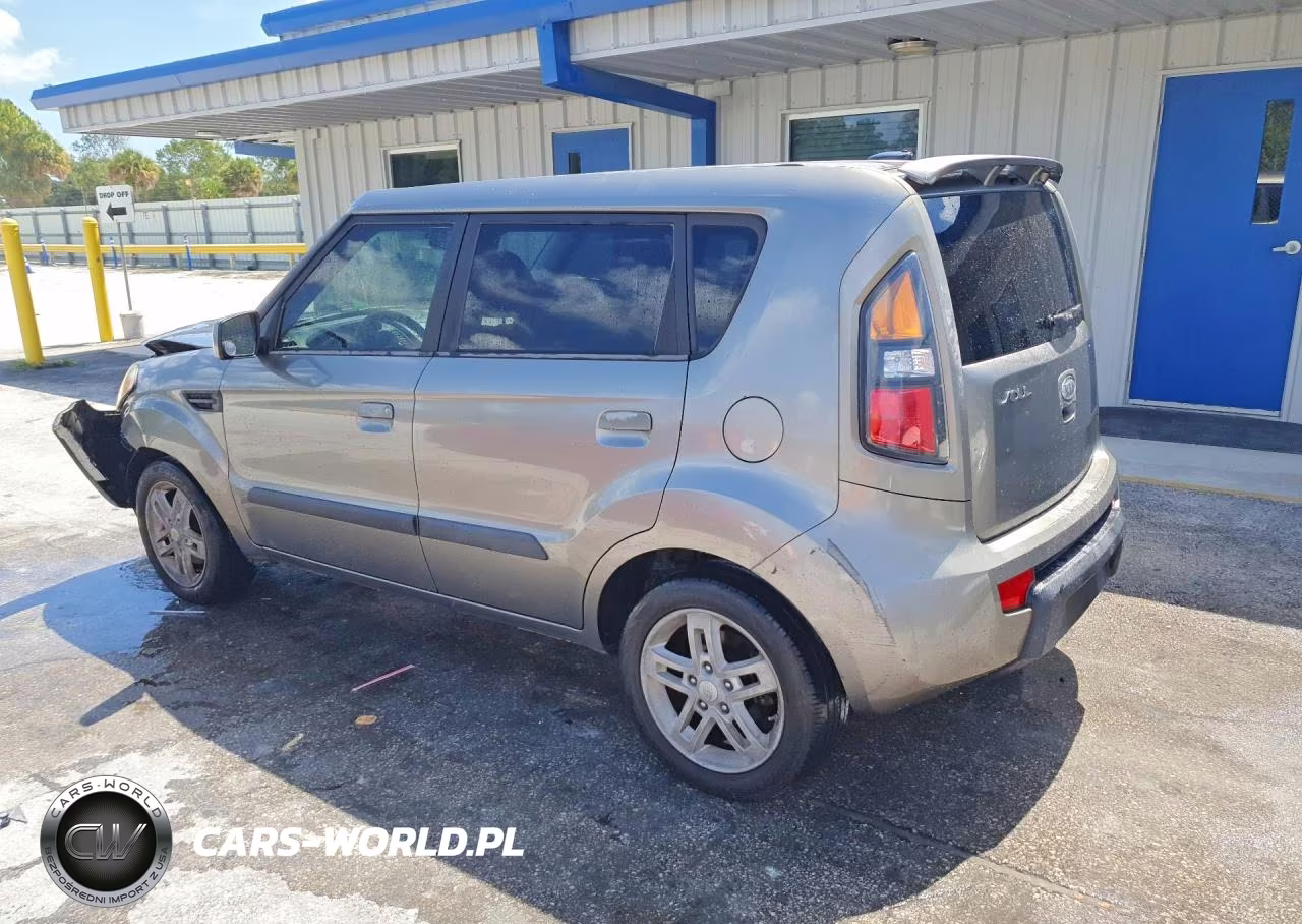 2010 Kia Soul + VIN:KNDJT2A29A7163732 - 2