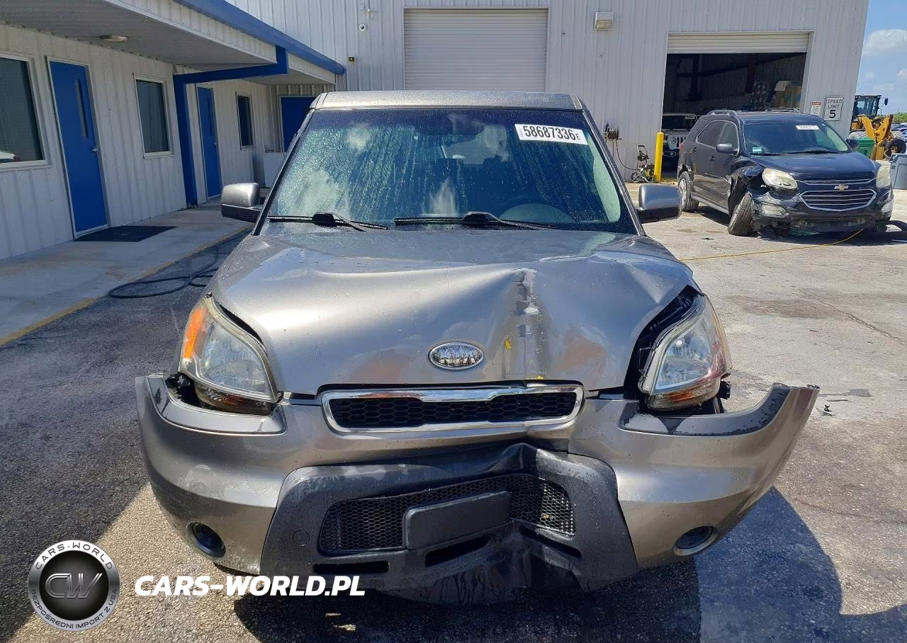 2010 Kia Soul + VIN:KNDJT2A29A7163732 - 5