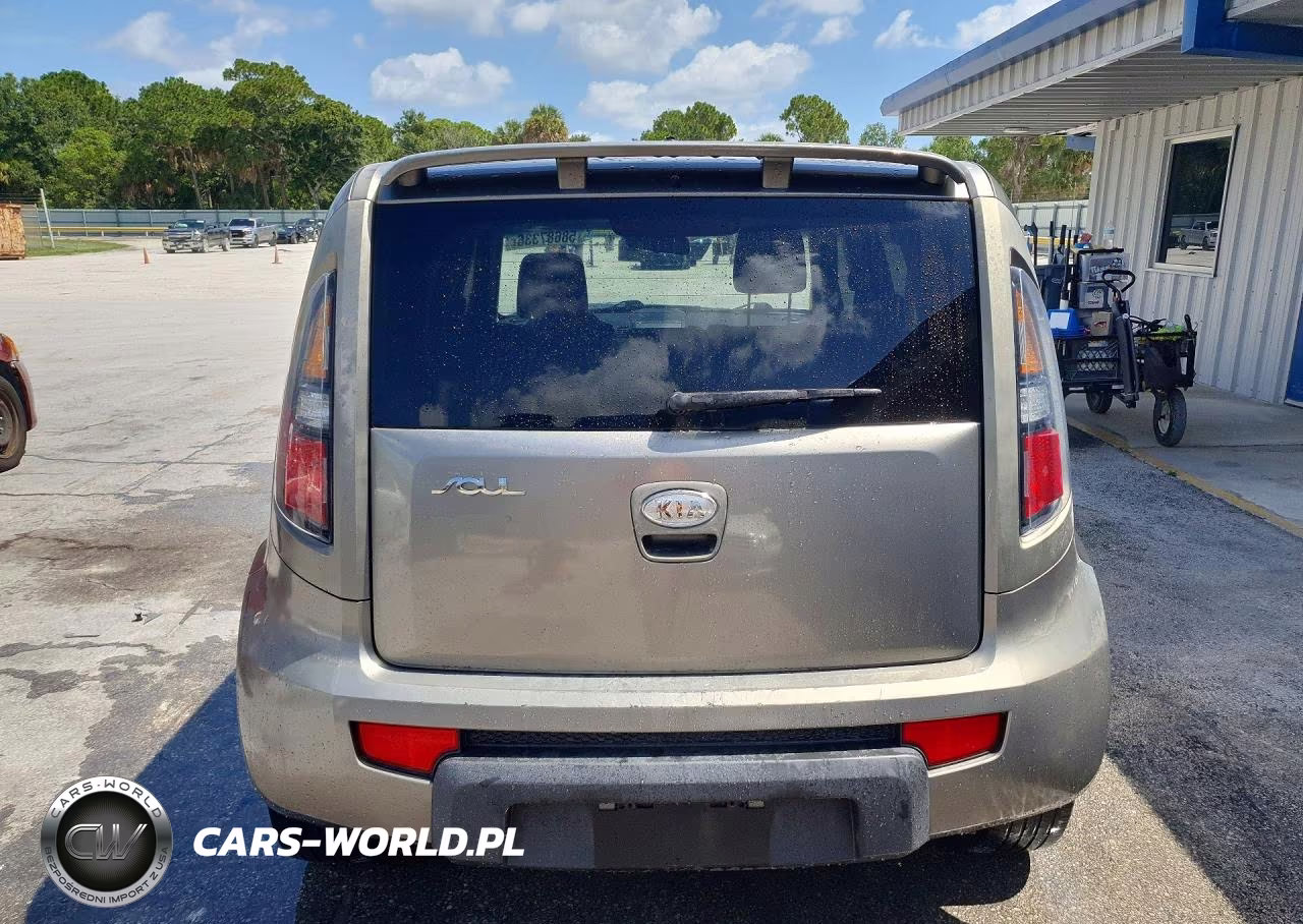 2010 Kia Soul + VIN:KNDJT2A29A7163732 - 6