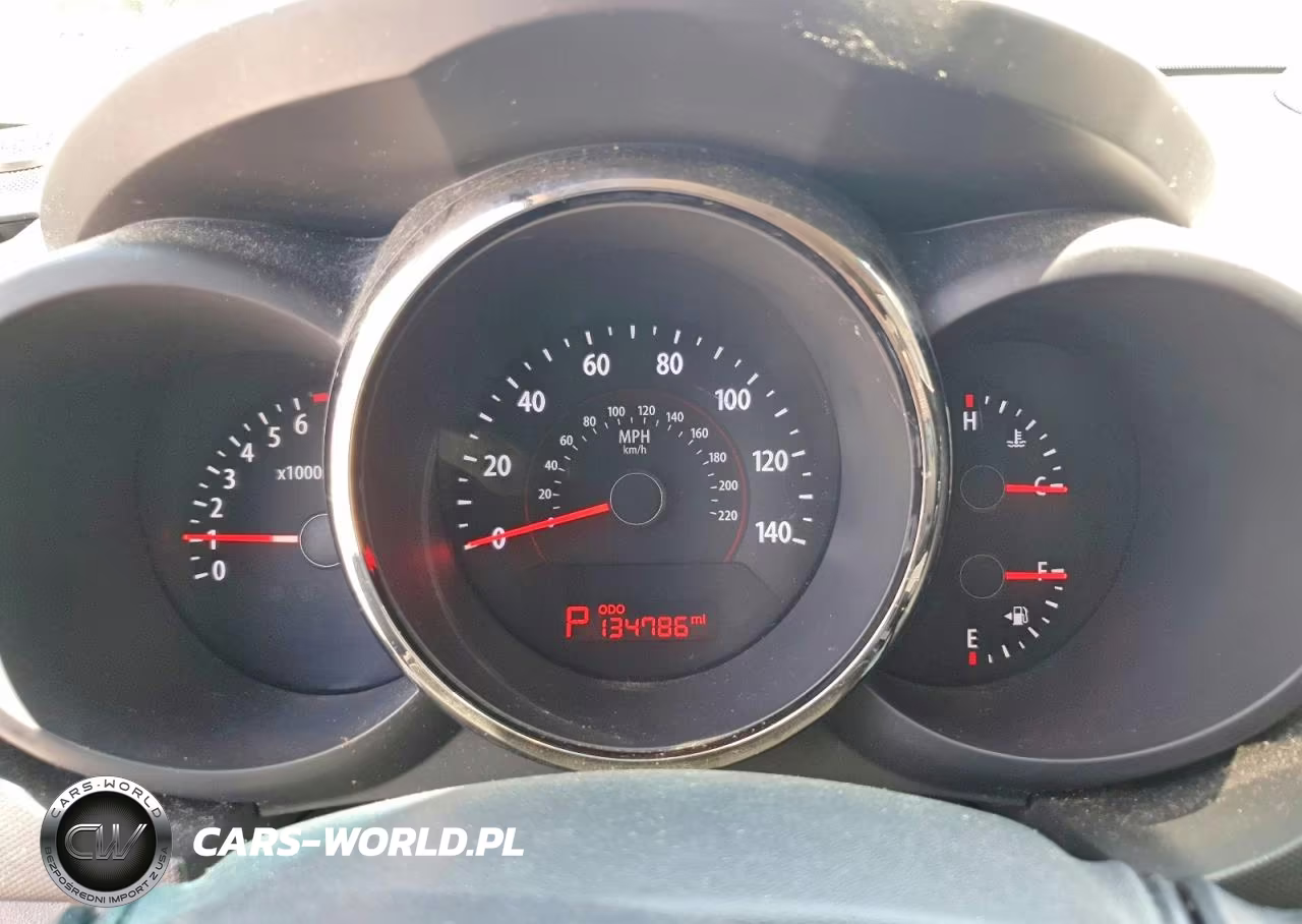 2010 Kia Soul + VIN:KNDJT2A29A7163732 - 9