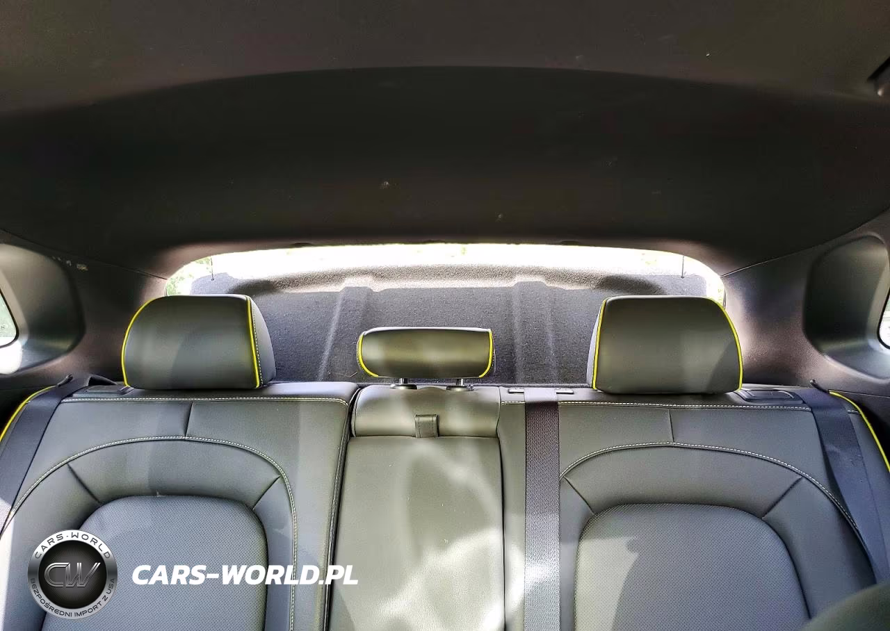 2020 Hyundai Kona Ultimate VIN:KM8K5CA50LU463738 - 10