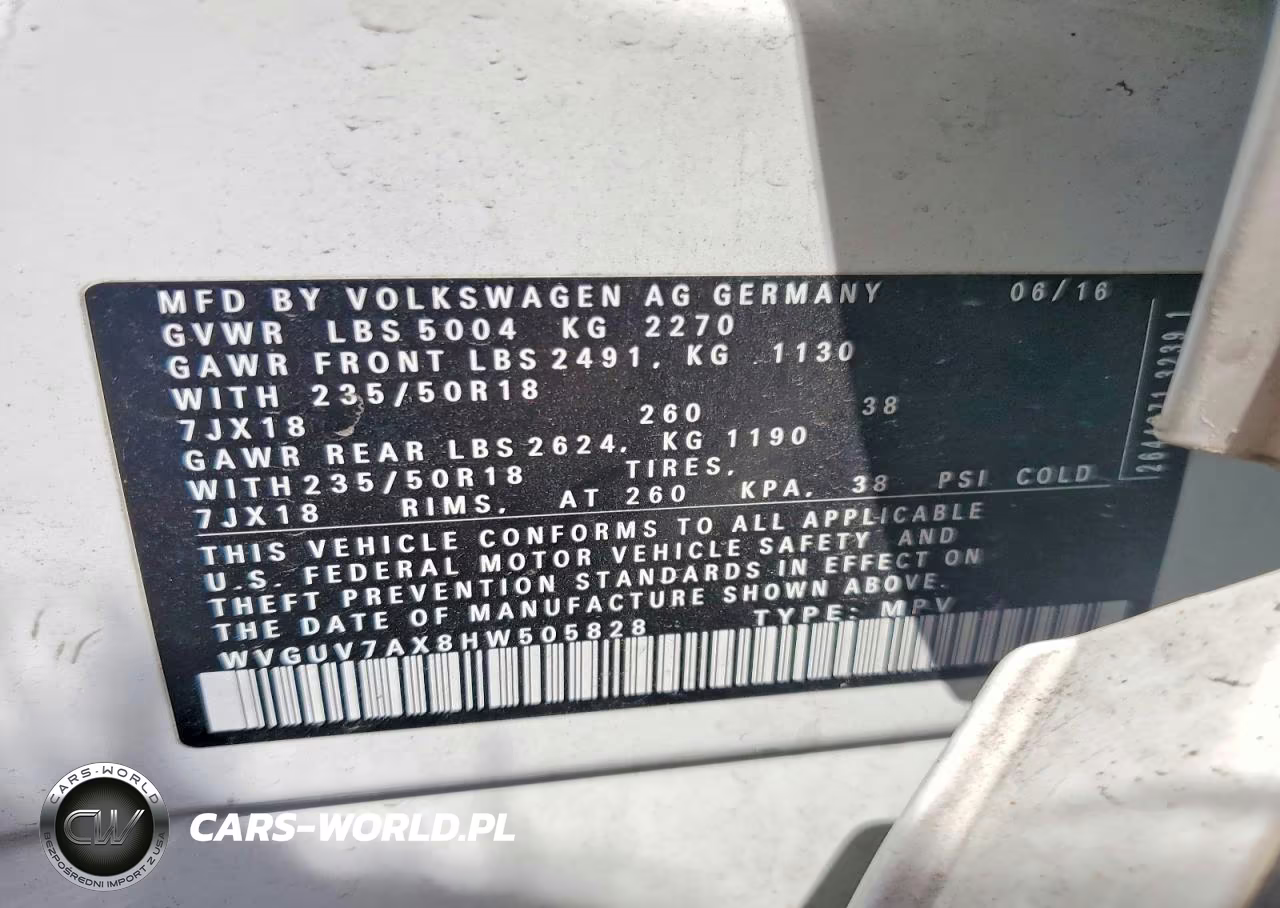 2017 Volkswagen Tiguan Sport VIN:WVGUV7AX8HW505828 - 13