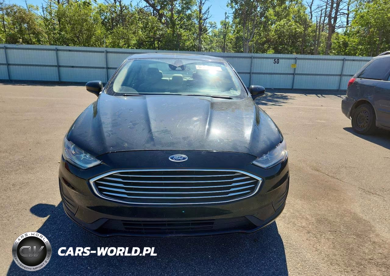 2019 Ford Fusion S VIN:3FA6P0G7XKR126741 - 5