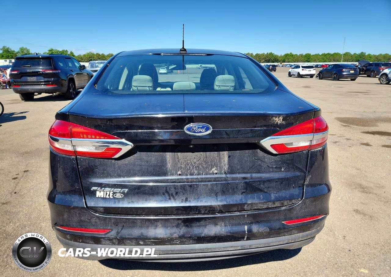 2019 Ford Fusion S VIN:3FA6P0G7XKR126741 - 6