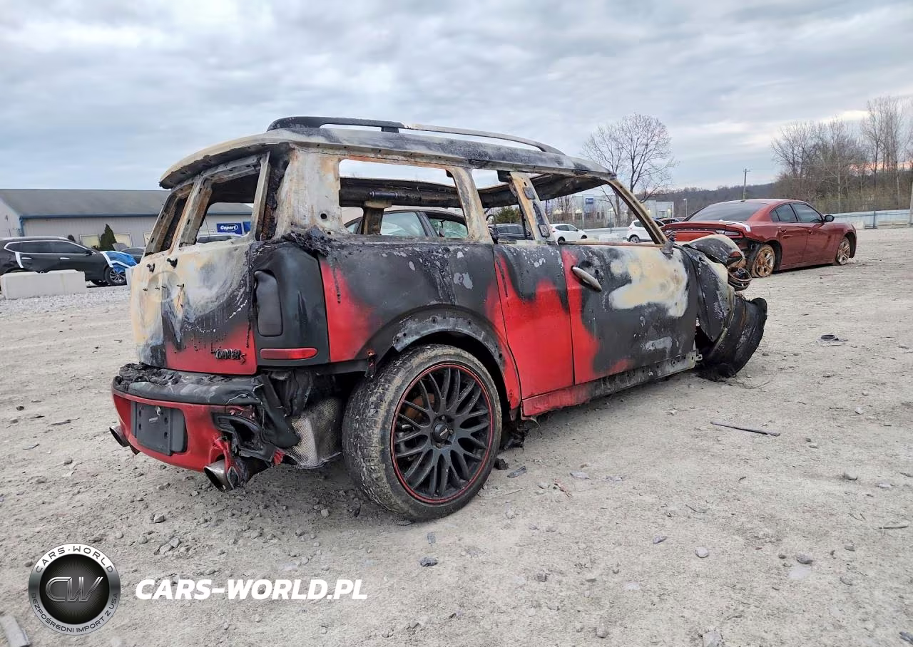 MINI COOPER S C VIN:WMWMM3C53ATP75727 - 3